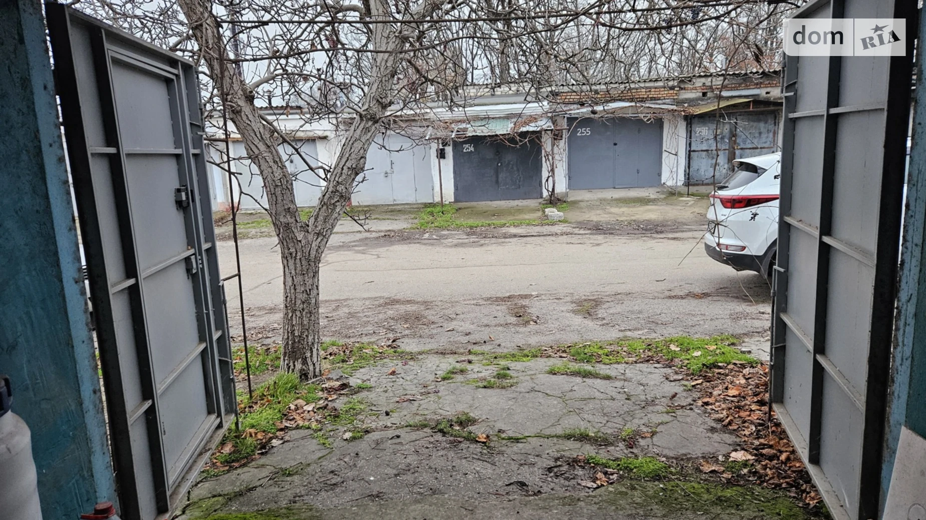 Продается место в гаражном кооперативе под легковое авто на 20 кв. м, цена: 7000 $ - фото 4