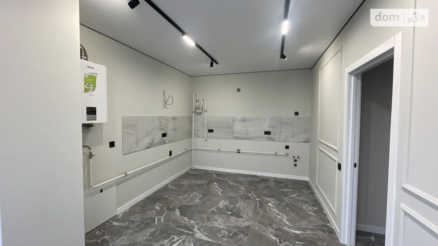 Продається 3-кімнатна квартира 83 кв. м у Святопетрівське, вул. Володимирська(Червоний Орач), 36 - фото 2