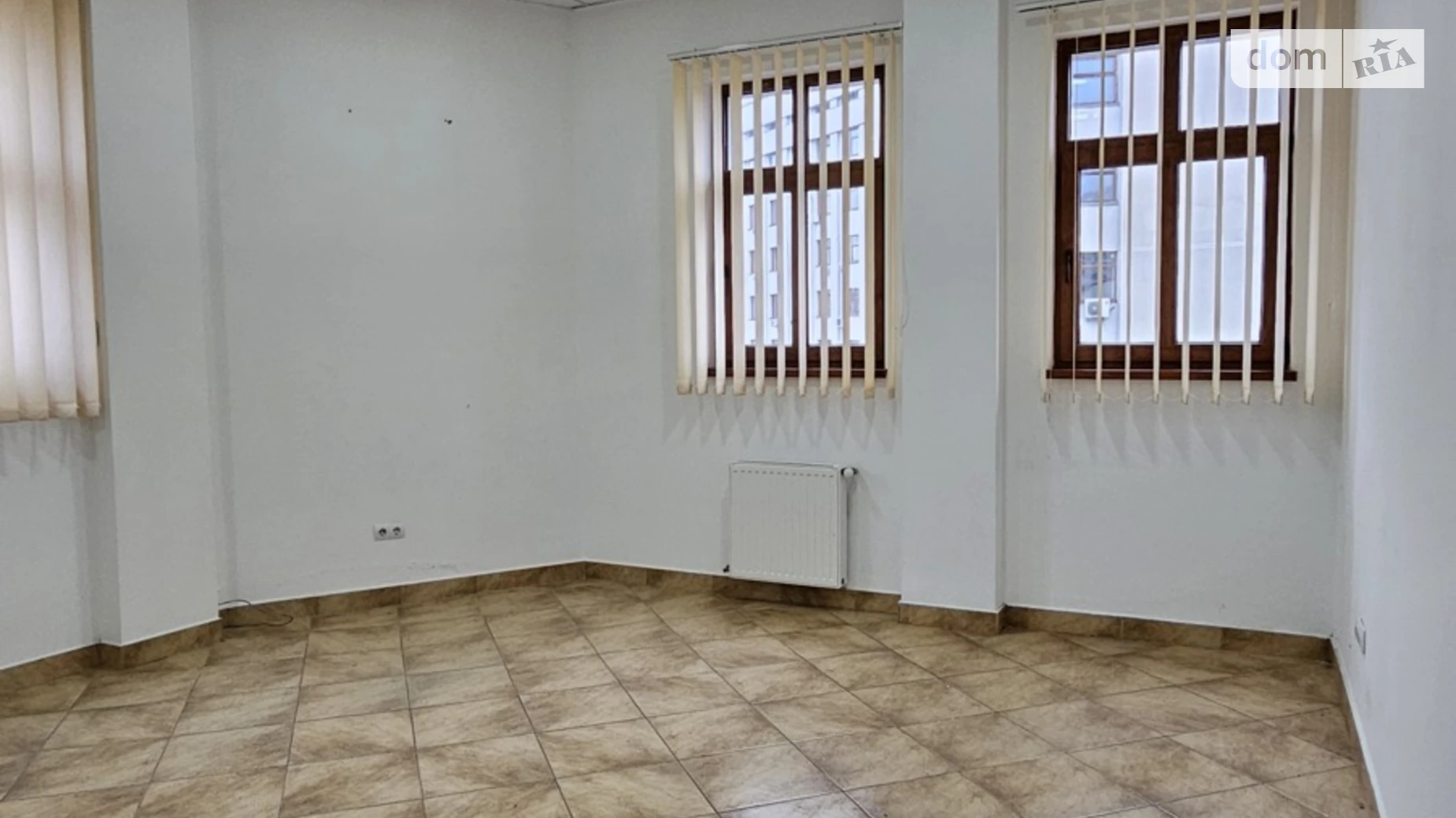 Здається в оренду офіс 25 кв. м в бізнес-центрі, цена: 11000 грн - фото 2