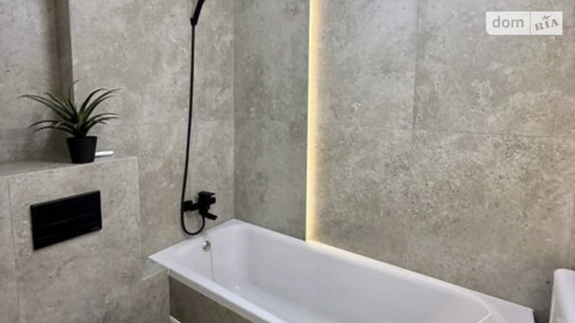 1-комнатная квартира 55 кв. м в Тернополе, ул. Киевская - фото 2