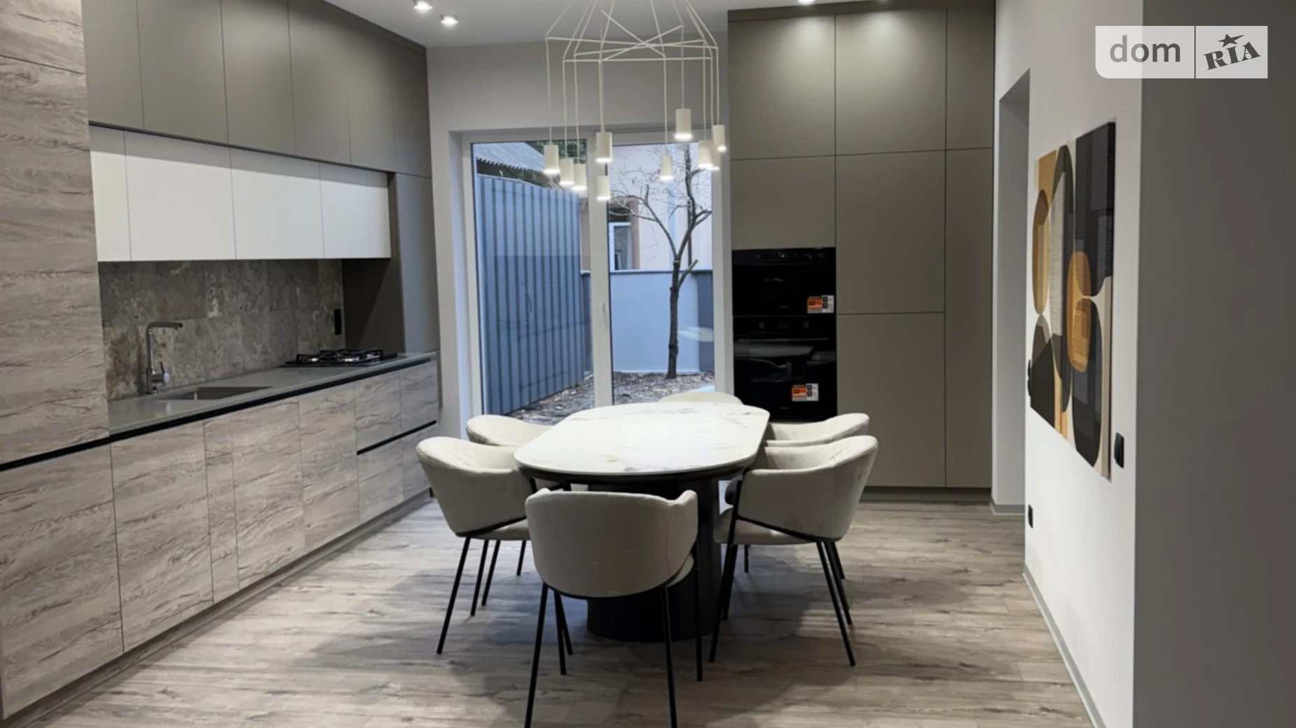 Продается дом на 2 этажа 229.5 кв. м с бассейном, цена: 330000 $ - фото 2