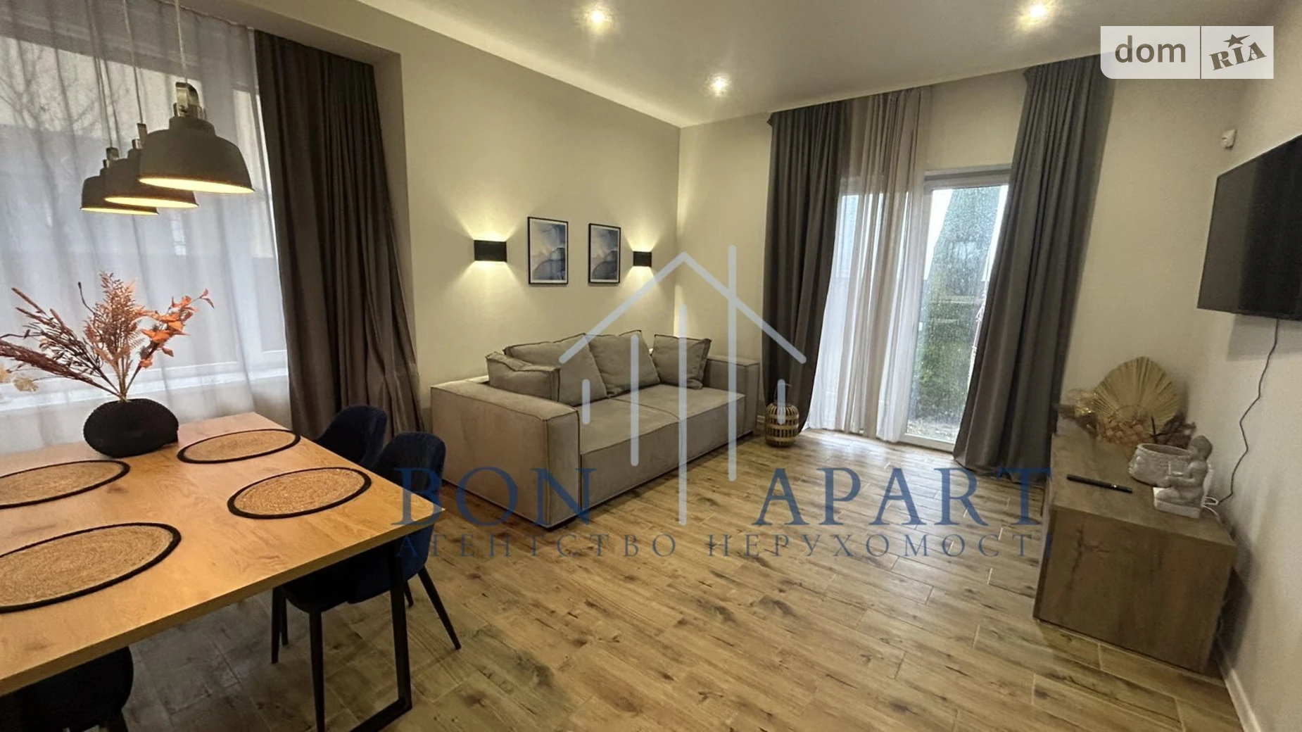 Сдается в аренду дом на 2 этажа 150 кв. м с верандой, цена: 2000 $ - фото 2