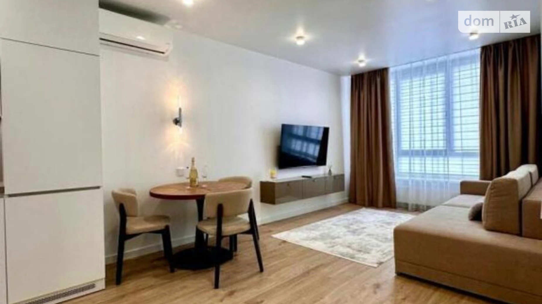 Продается 1-комнатная квартира 44 кв. м в Киеве, ул. Ивана Выговского(Маршала Гречко), 44 - фото 2