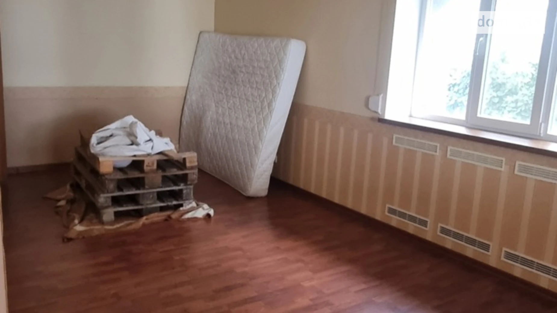 Продается дом на 3 этажа 390 кв. м с балконом, цена: 198500 $ - фото 5