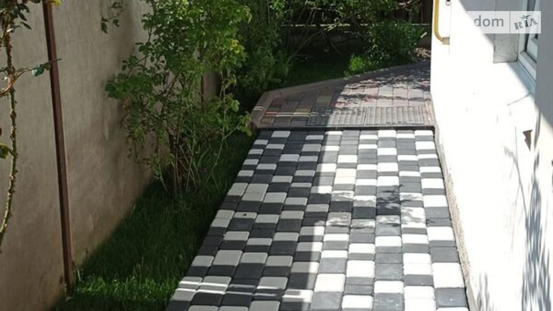 Продается одноэтажный дом 75 кв. м с гаражом, цена: 62000 $ - фото 2