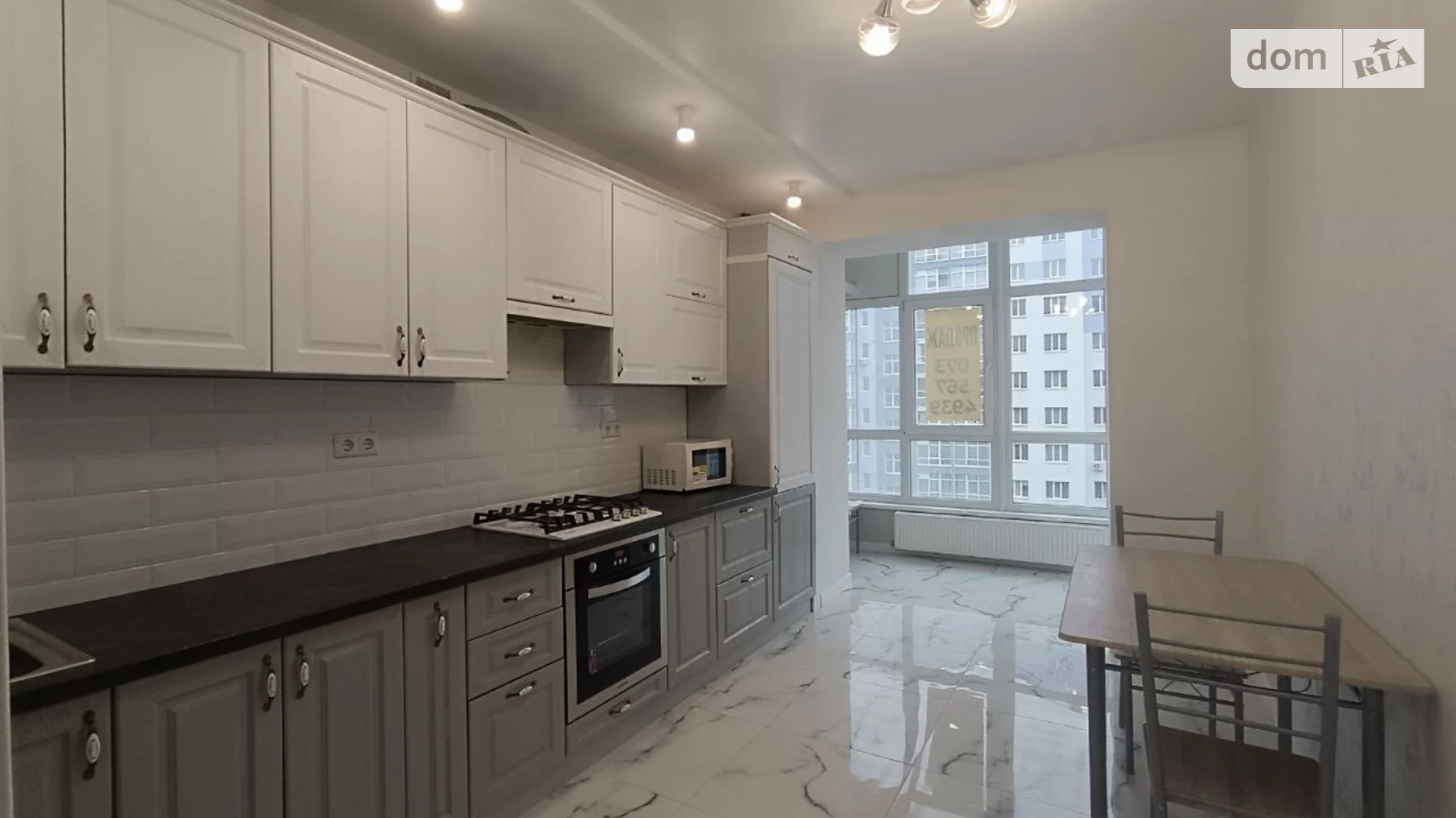 Продается 1-комнатная квартира 45.7 кв. м в Ивано-Франковске, ул. Высочана Семена - фото 3