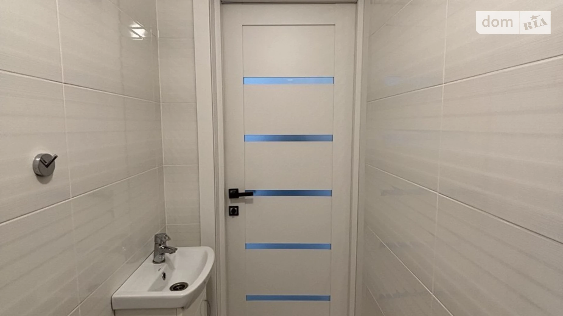 Продається 2-кімнатна квартира 68 кв. м у Івано-Франківську, вул. Залізнична, 4В - фото 2