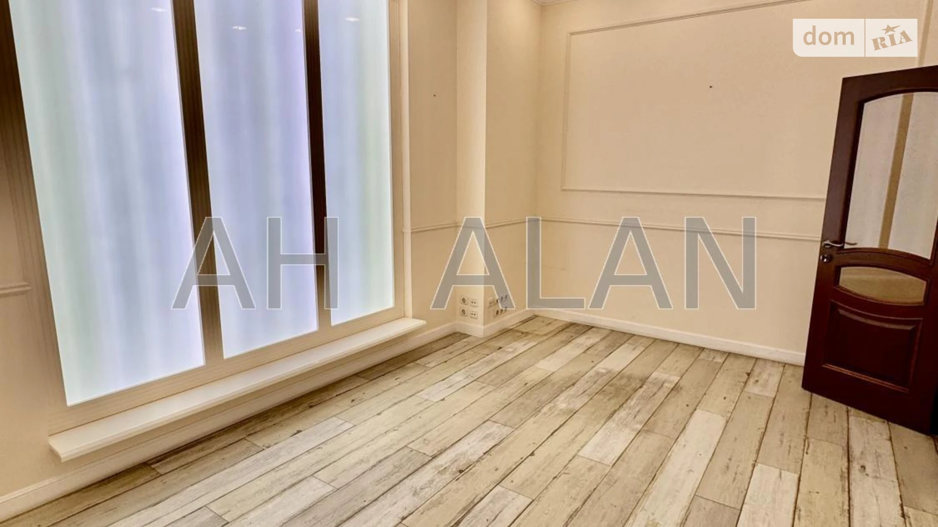 ул. Богдана Хмельницкого, 52 Центр Киев Университет, цена: 2344 $ - фото 3