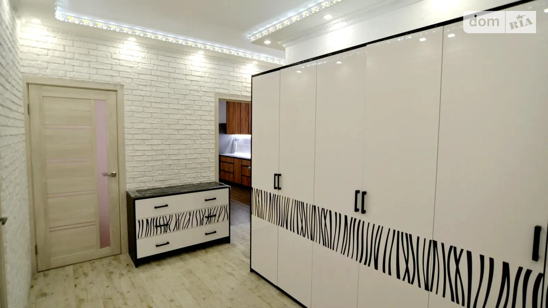 Продается 3-комнатная квартира 95 кв. м в Киеве, ул. Дмитриевская, 60/19 - фото 5