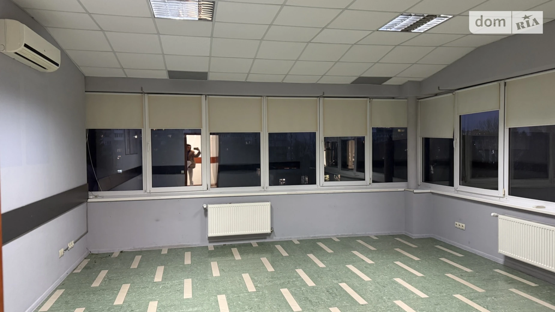 Сдается в аренду офис 34 кв. м в бизнес-центре, цена: 7830 грн - фото 2