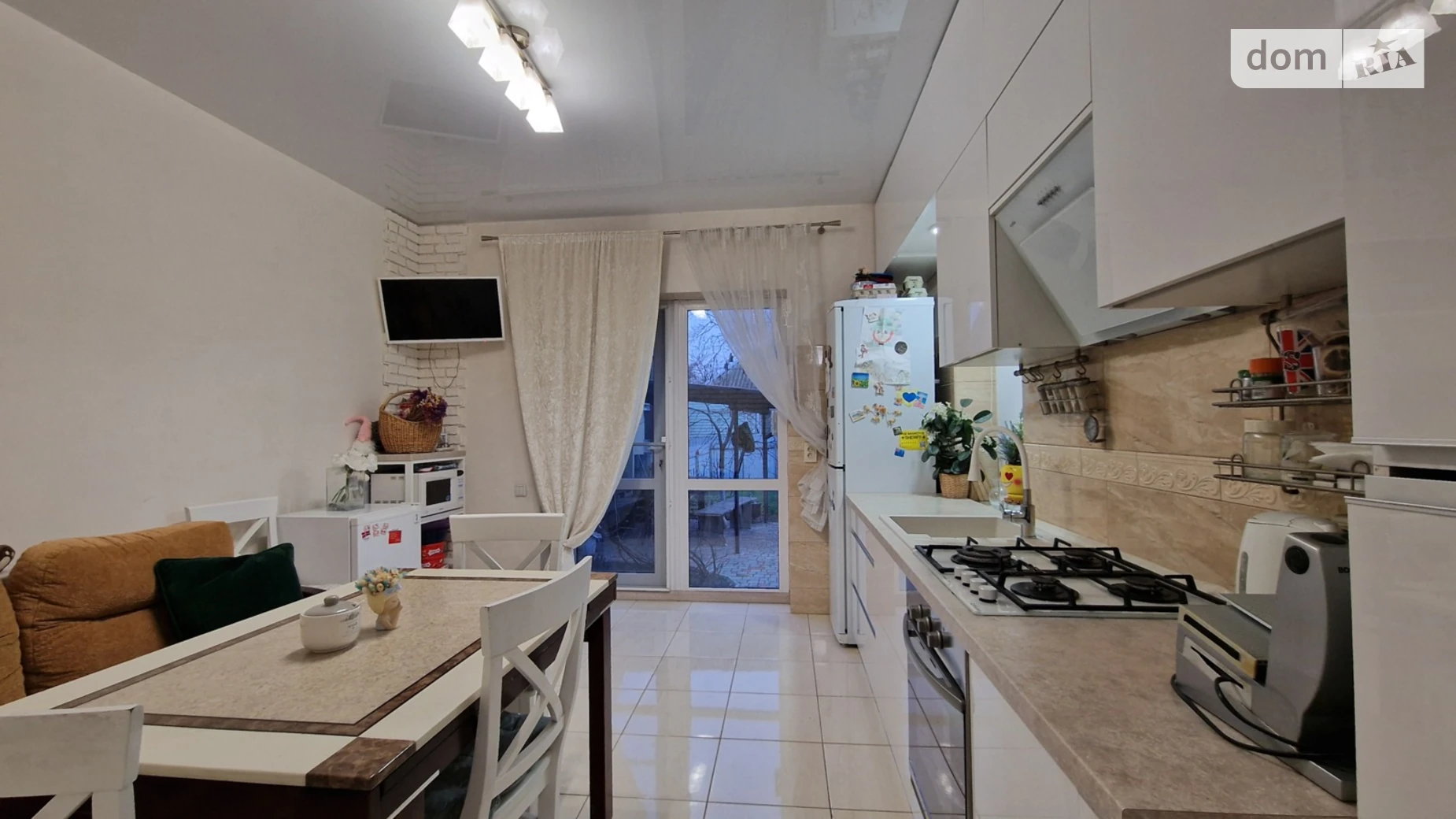 Продается дом на 2 этажа 90 кв. м с подвалом, цена: 150000 $ - фото 5