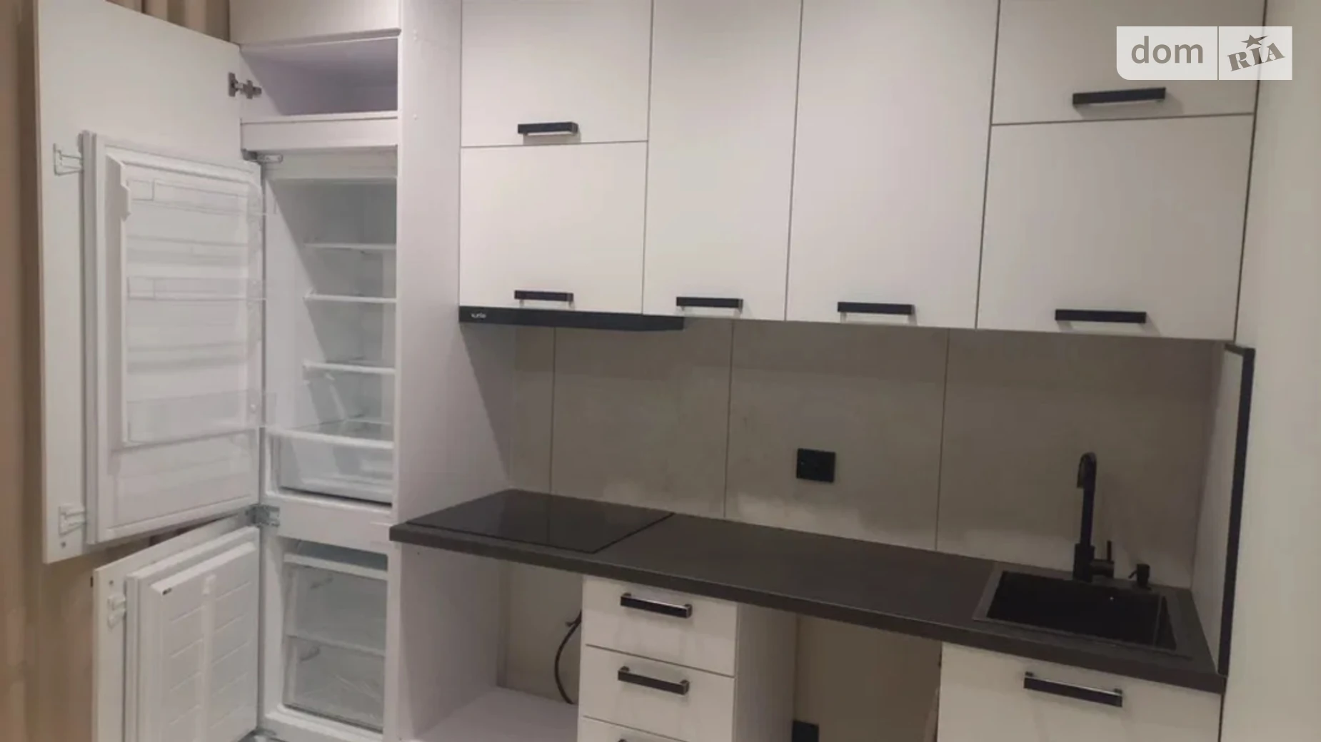 Продается 1-комнатная квартира 37 кв. м в Киеве, ул. Стеценко, 75 - фото 2