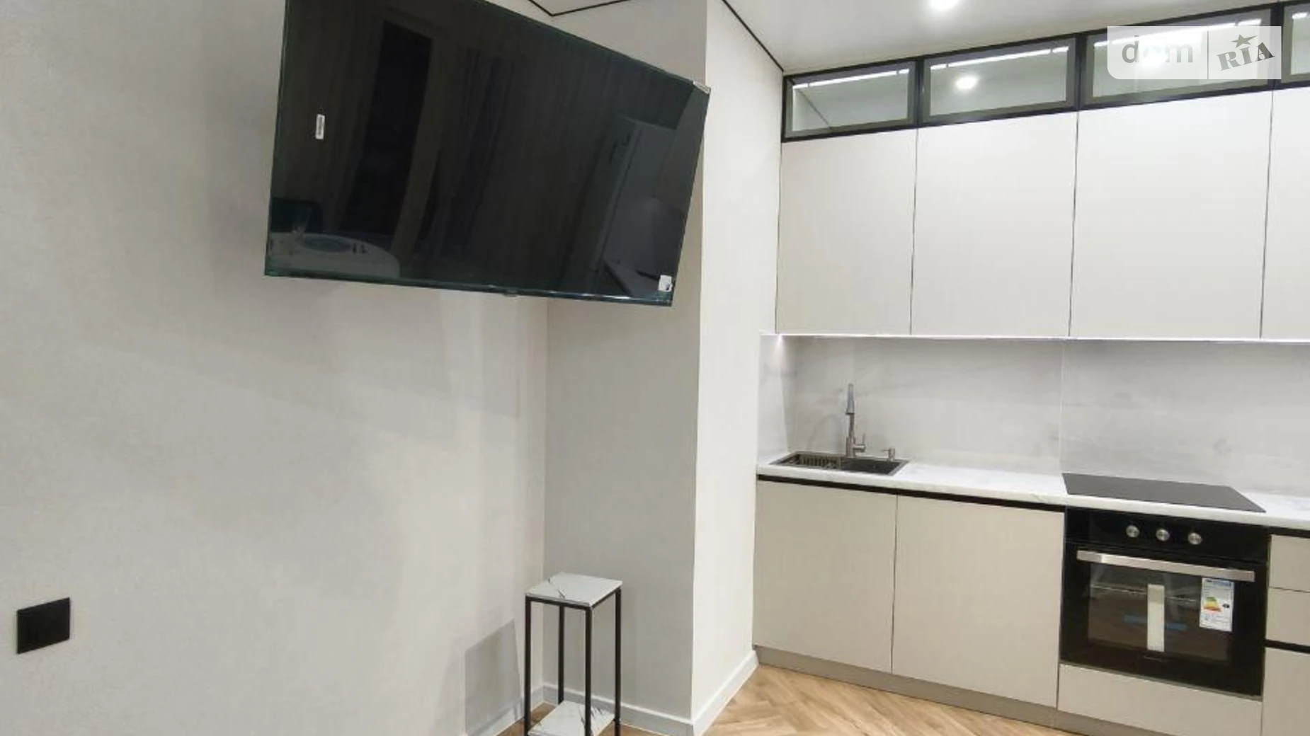 Продается 1-комнатная квартира 42 кв. м в Одессе, ул. Краснова - фото 2