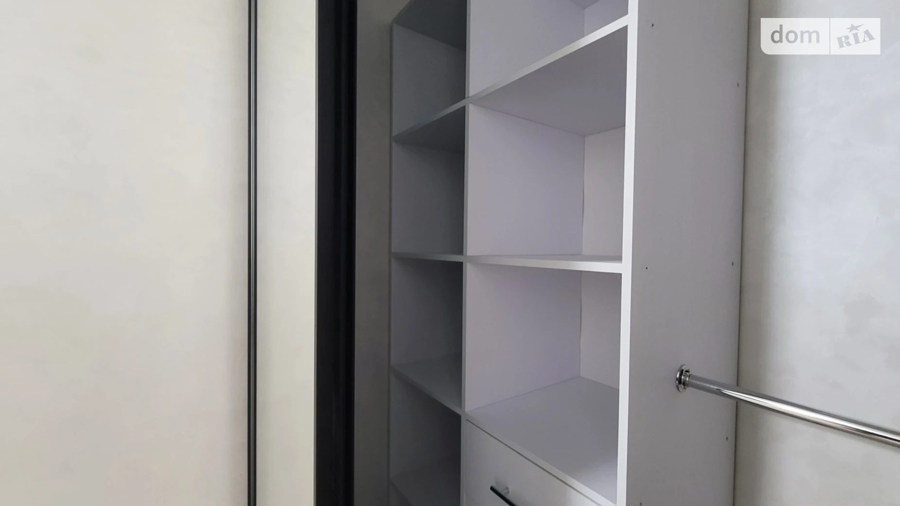 1-комнатная квартира 46 кв. м в Тернополе, ул. Текстильная, 24Е - фото 4