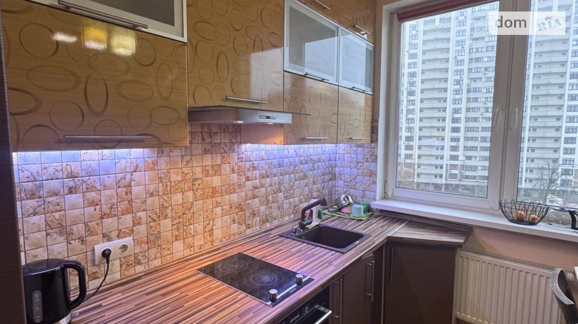 Продается 1-комнатная квартира 35.7 кв. м в Киеве, ул. Степана Руданского, 3А  - фото 2