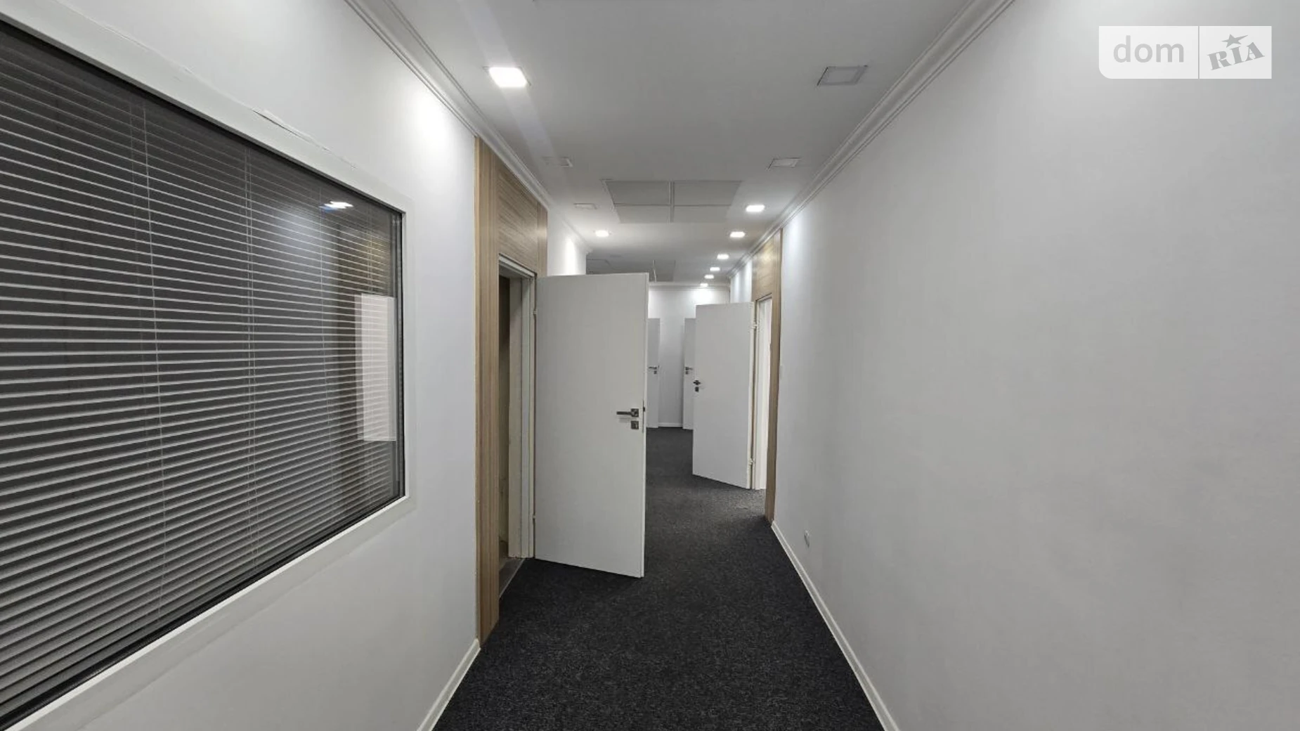 Сдается в аренду офис 585.7 кв. м в бизнес-центре, цена: 8786 $ - фото 3