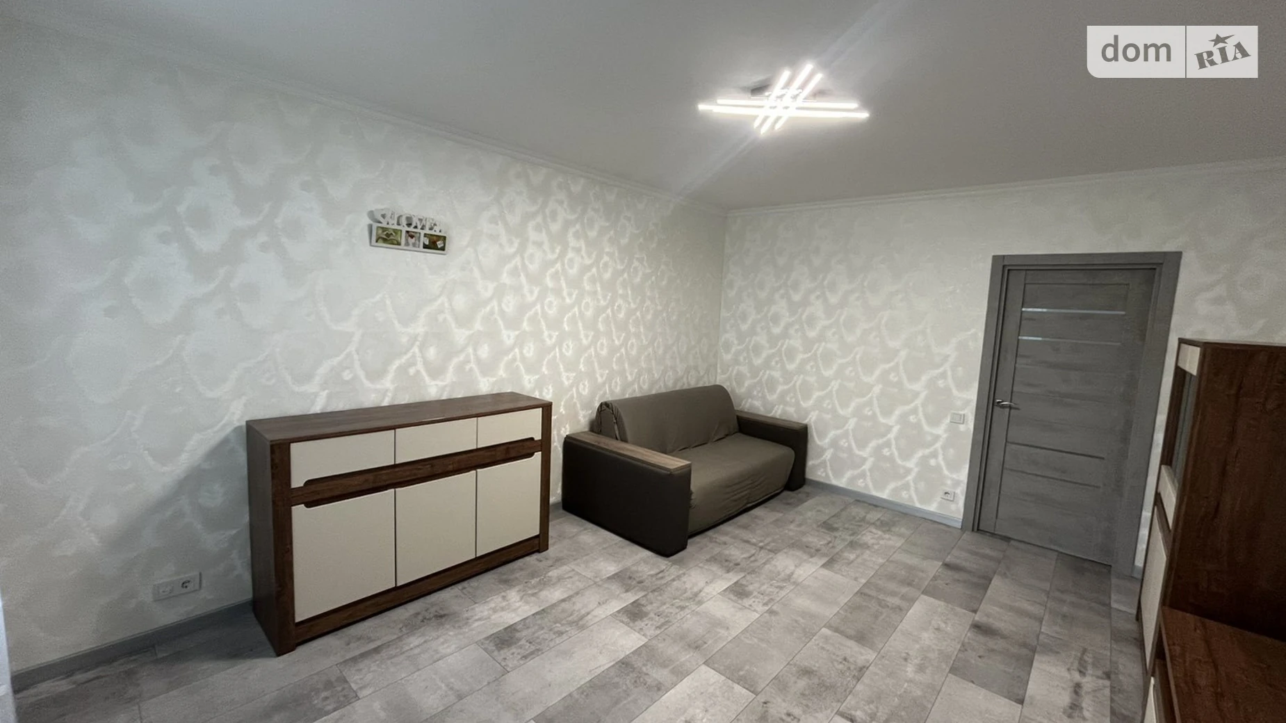 Продается 2-комнатная квартира 80 кв. м в Хмельницком, ул. Кармелюка, 3/3 - фото 3