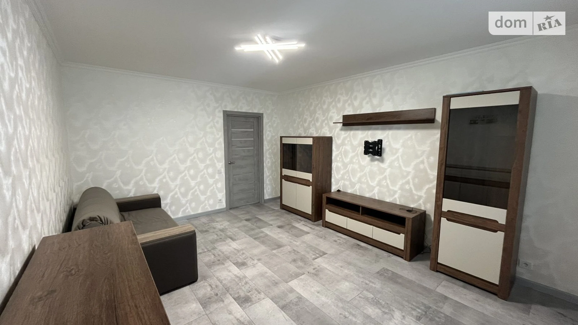 Продается 2-комнатная квартира 80 кв. м в Хмельницком, ул. Кармелюка, 3/3 - фото 4