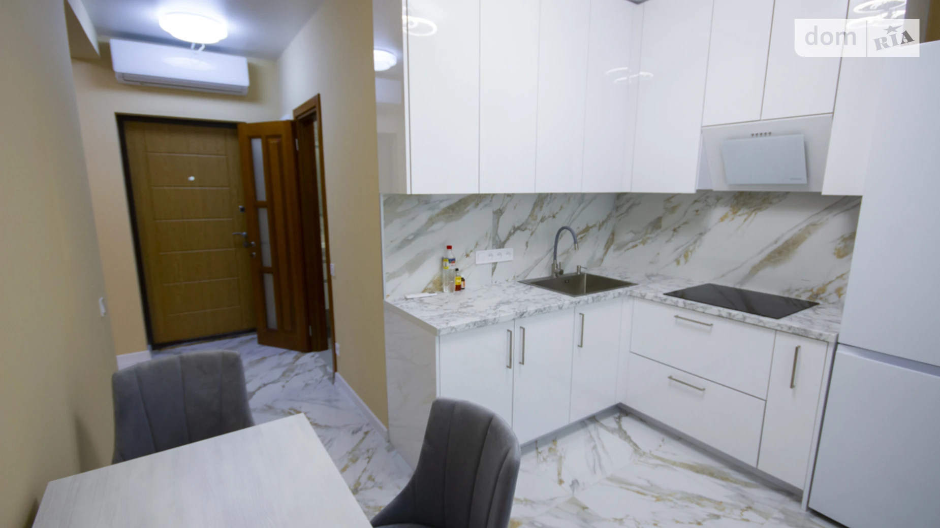 Сдается в аренду 1-комнатная квартира 45 кв. м в Одессе, цена: 9999 грн - фото 2