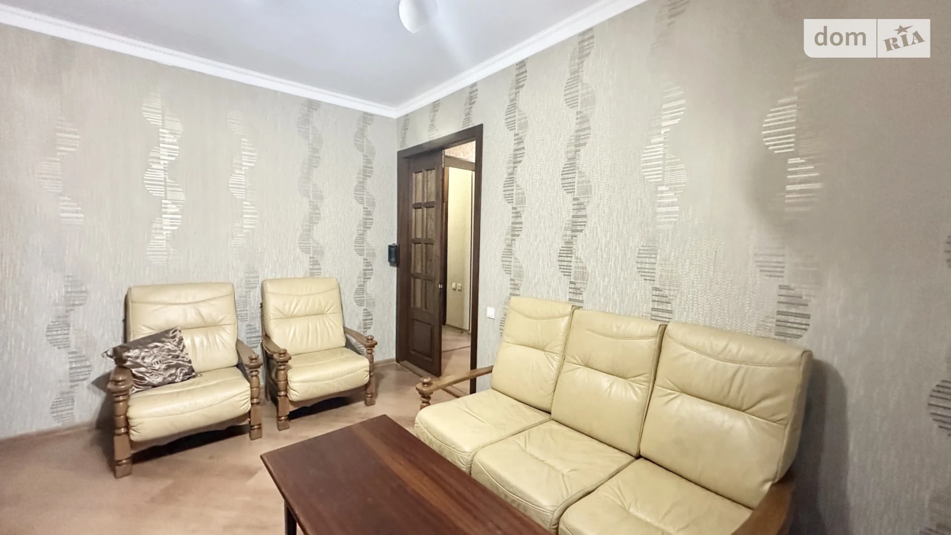 3-комнатная квартира 74 кв. м в Запорожье, ул. Независимой Украины - фото 2