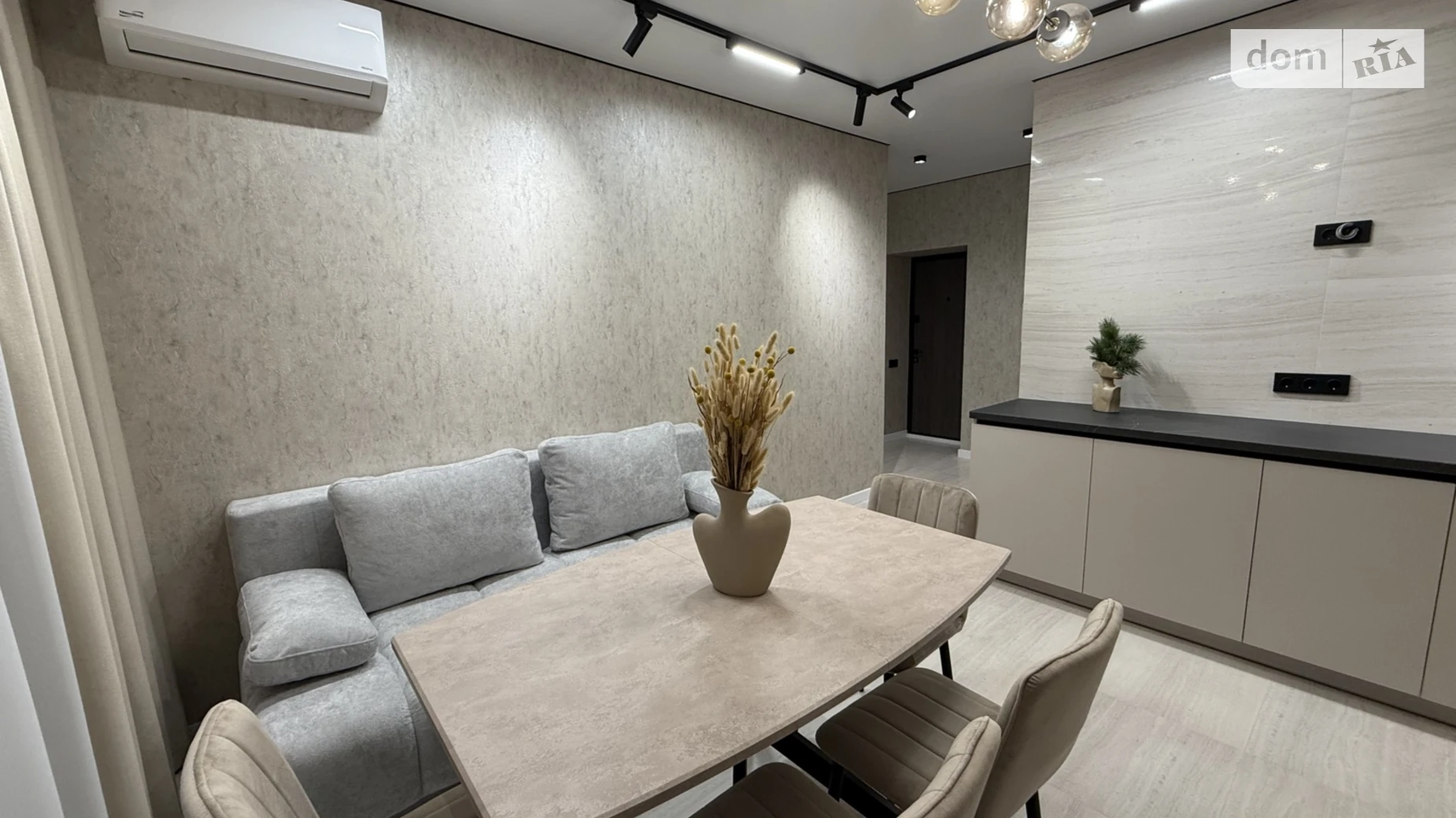 Продается 1-комнатная квартира 39 кв. м в Ирпене, ул. Соборная(ІІІ Интернационала), 2К/45 - фото 2