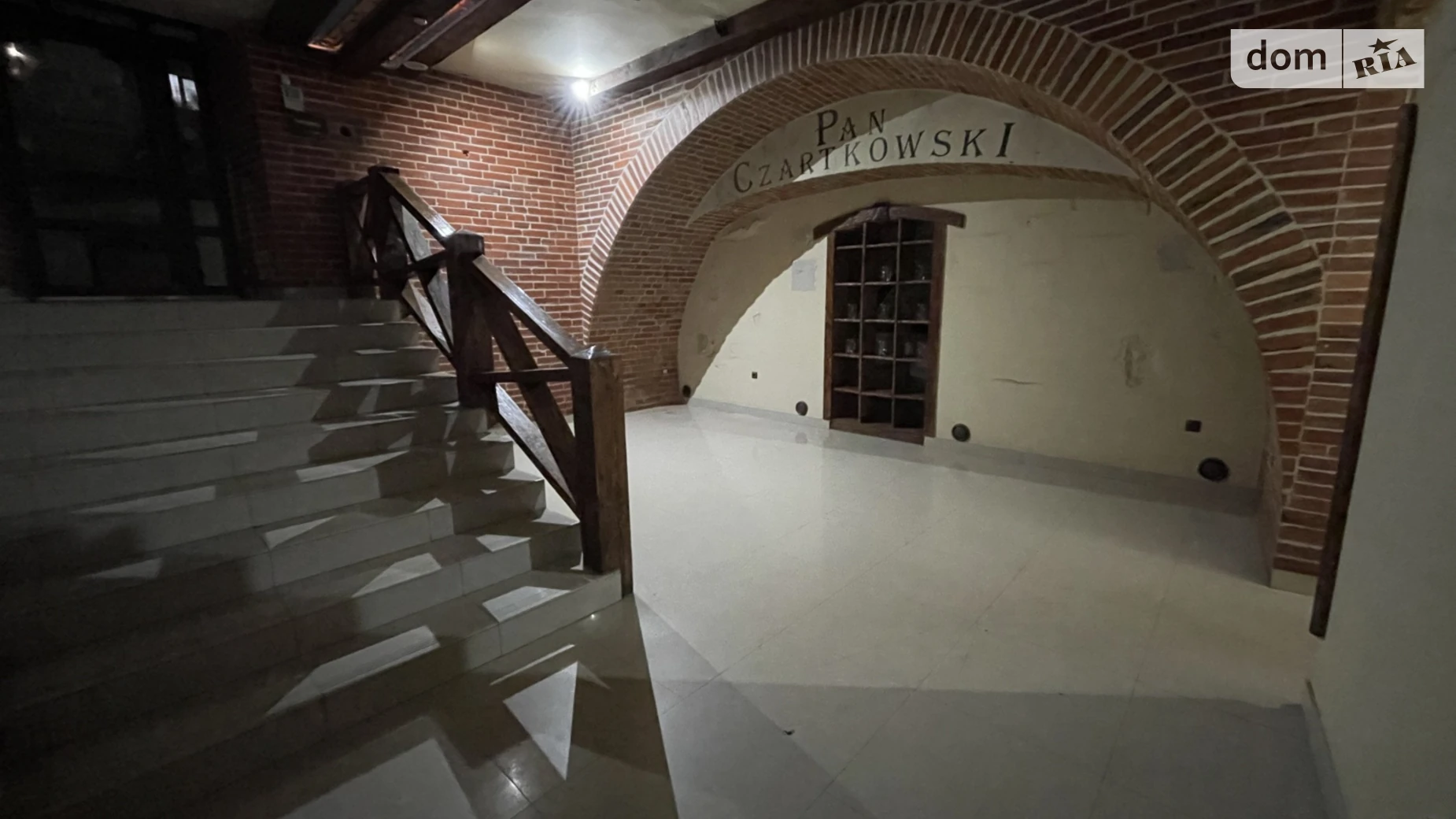 Сдается в аренду помещения свободного назначения 300 кв. м в 1-этажном здании, цена: 90000 грн - фото 2