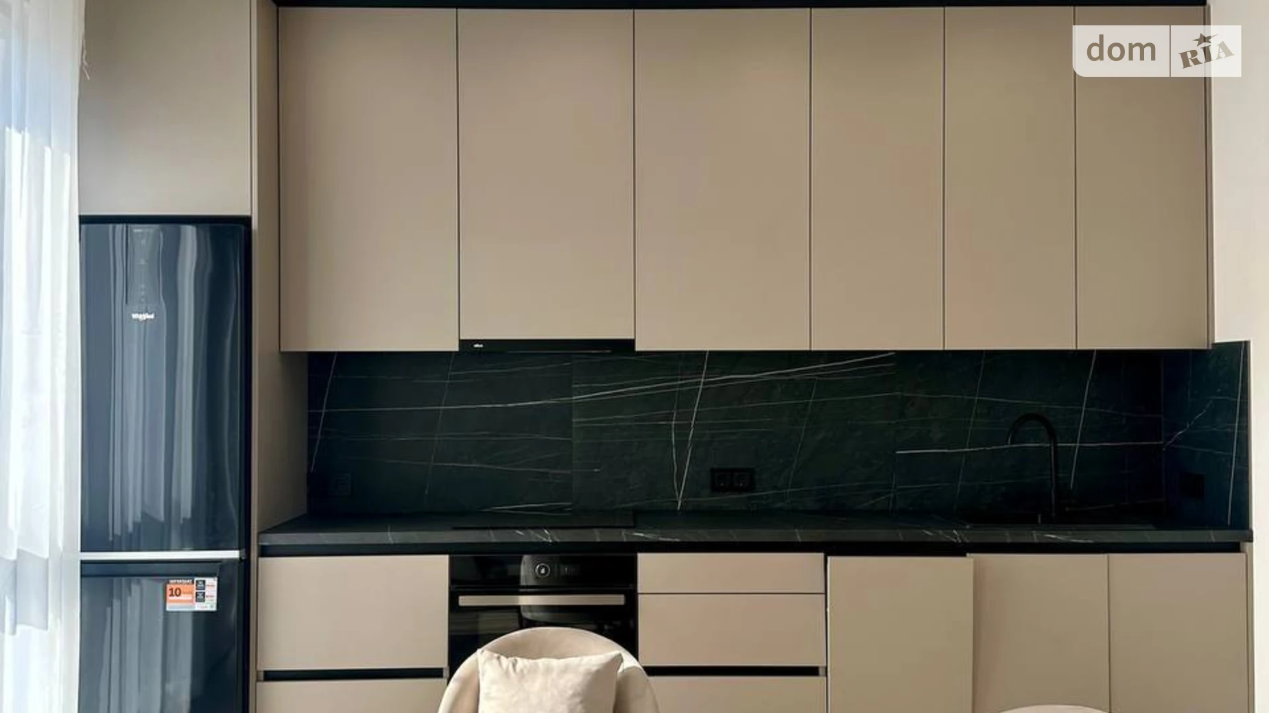 Продається 1-кімнатна квартира 44.7 кв. м у Минаї, вул. Августина Волошина, 2 - фото 2