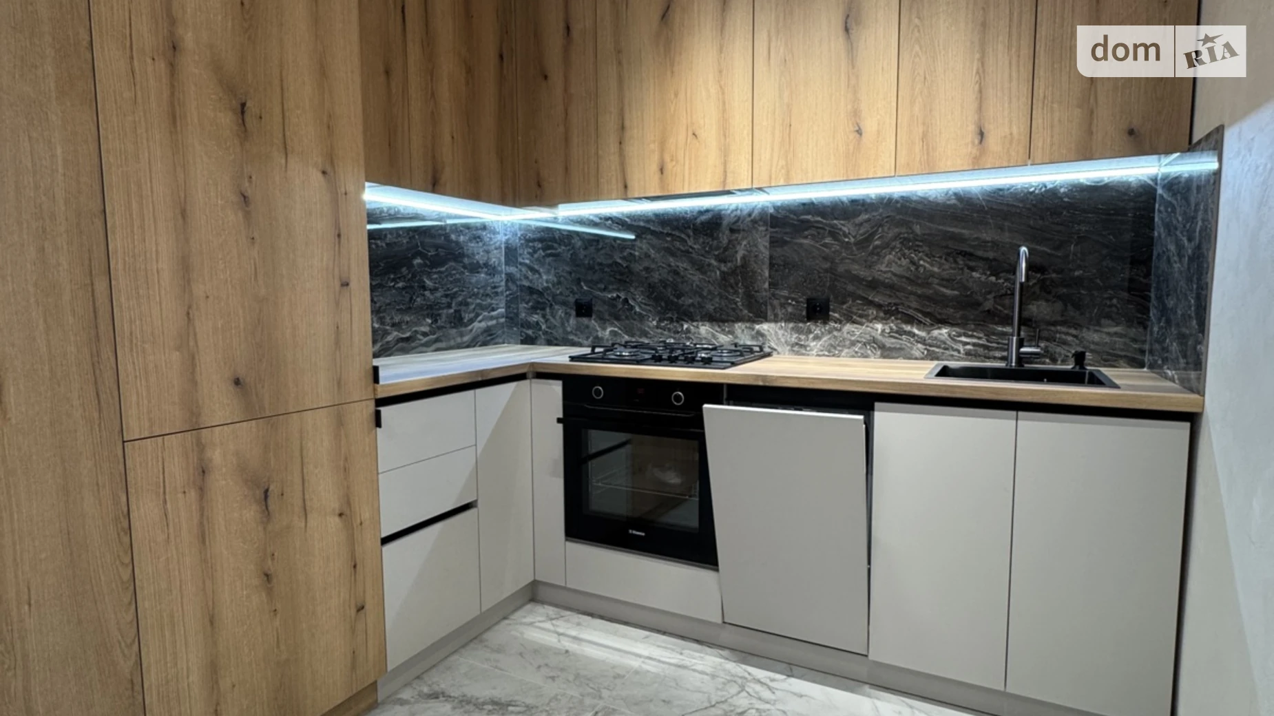 2-комнатная квартира 56 кв. м в Тернополе, просп. Злуки, 7 - фото 5