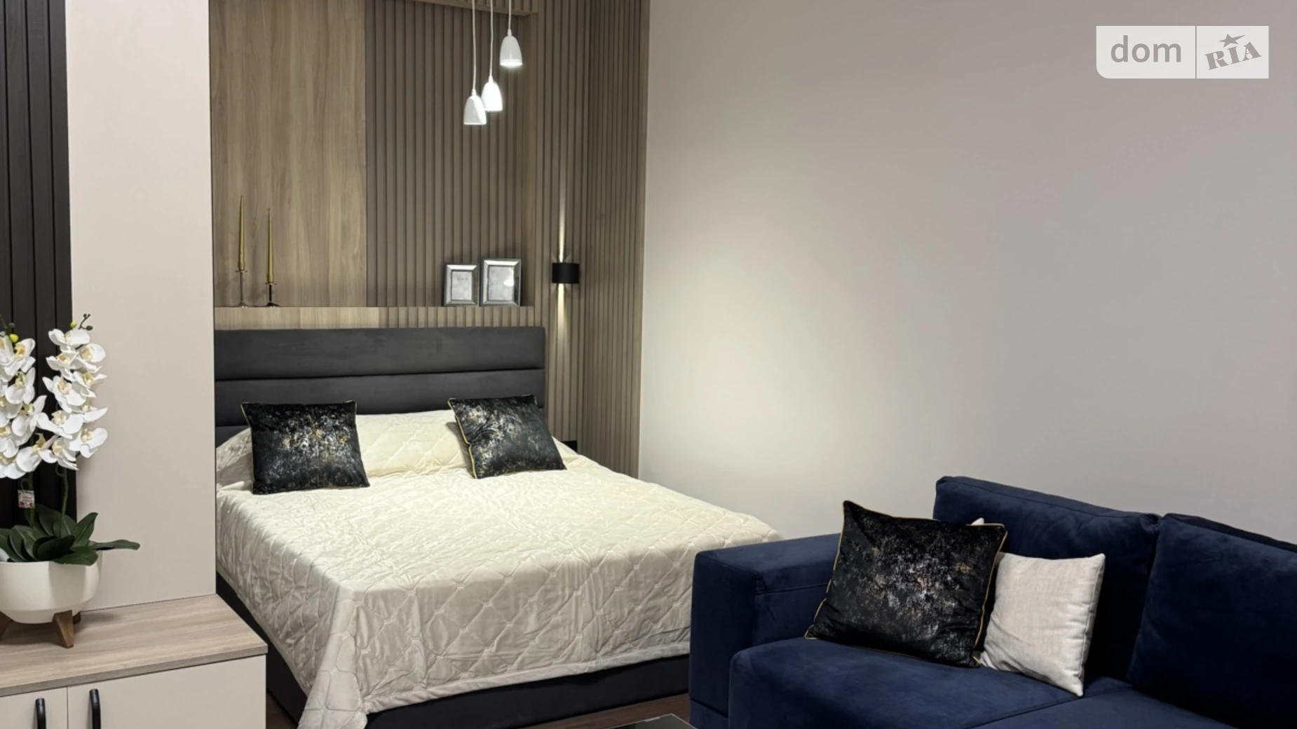 Продается 1-комнатная квартира 42 кв. м в Ровно, ул. Соборная, 364В - фото 2