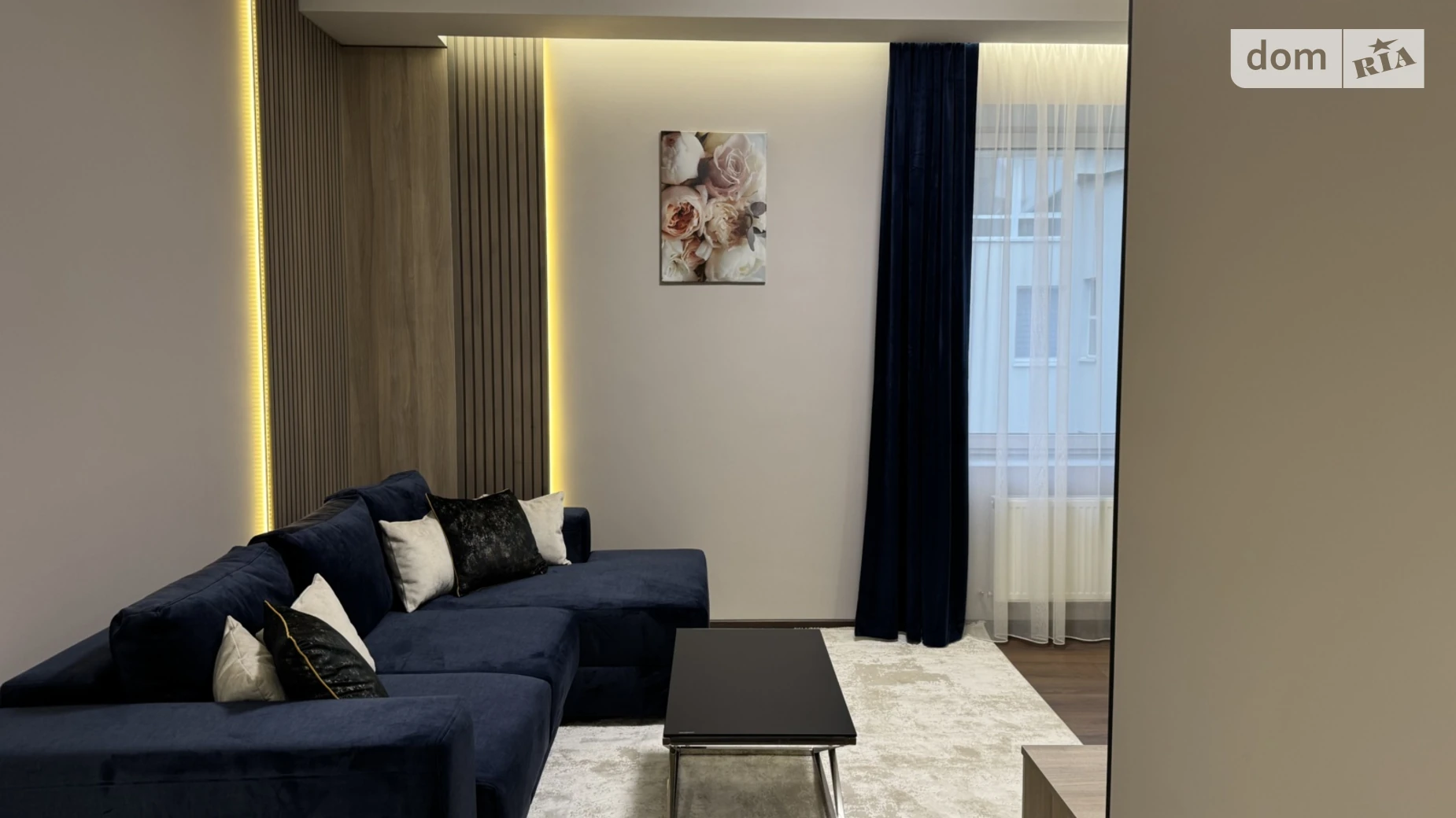 Продается 1-комнатная квартира 42 кв. м в Ровно, ул. Соборная, 364В - фото 3