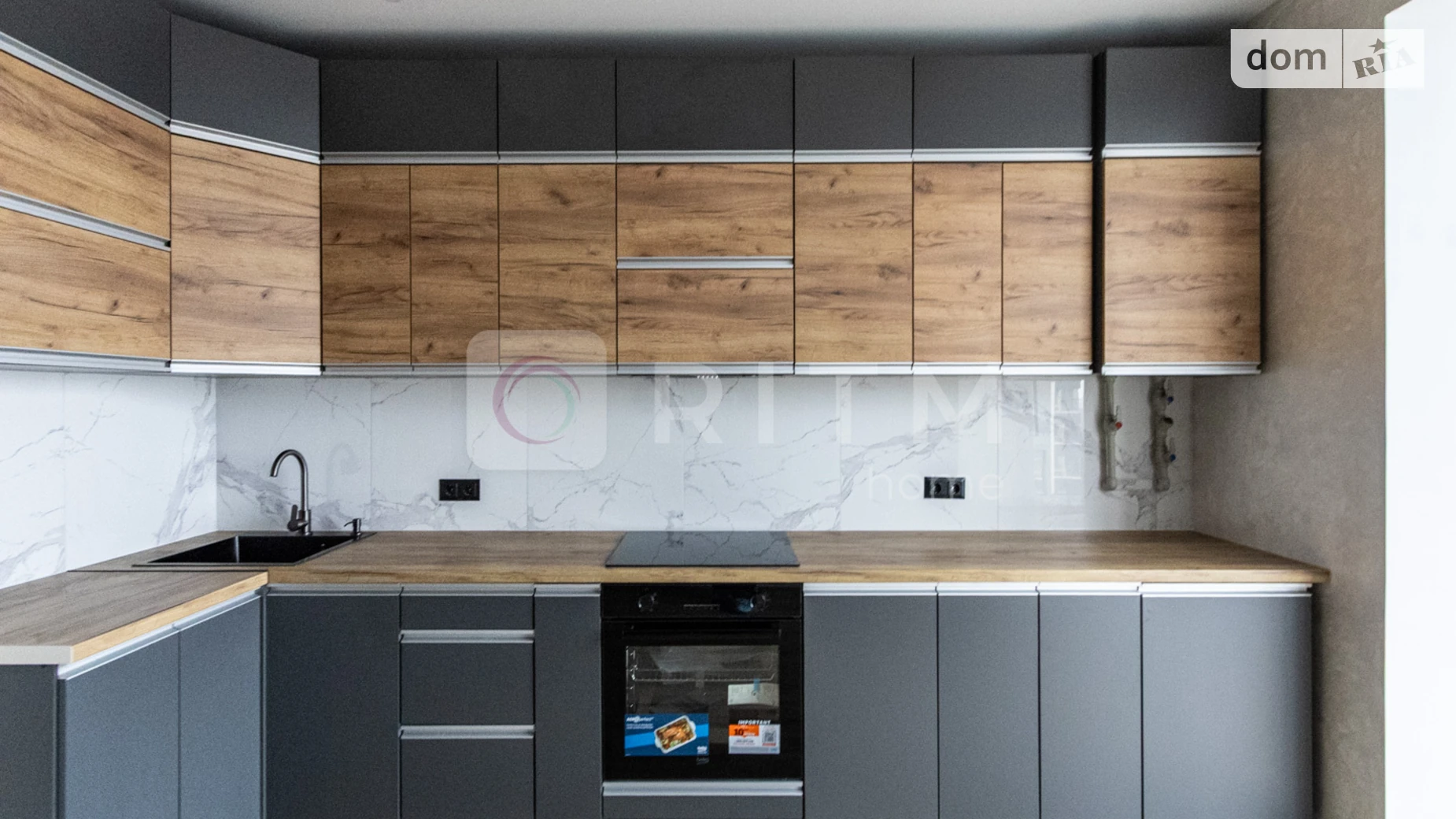 Продается 1-комнатная квартира 42 кв. м в Ивано-Франковске, ул. Волошина Августина, 2Б - фото 2