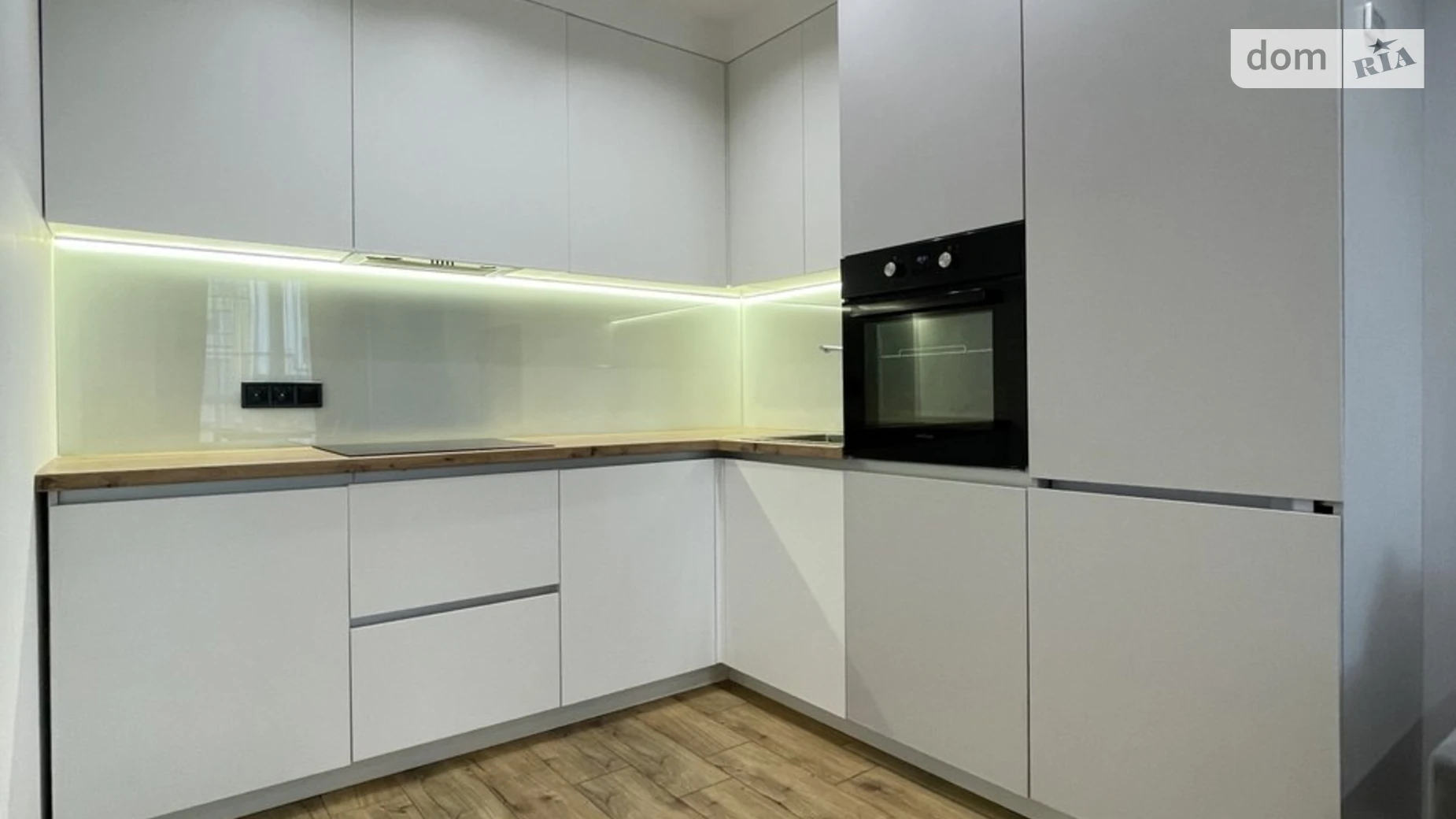 Продается 1-комнатная квартира 45 кв. м в Ровно, ул. Николая Боголюбова, 5А - фото 4