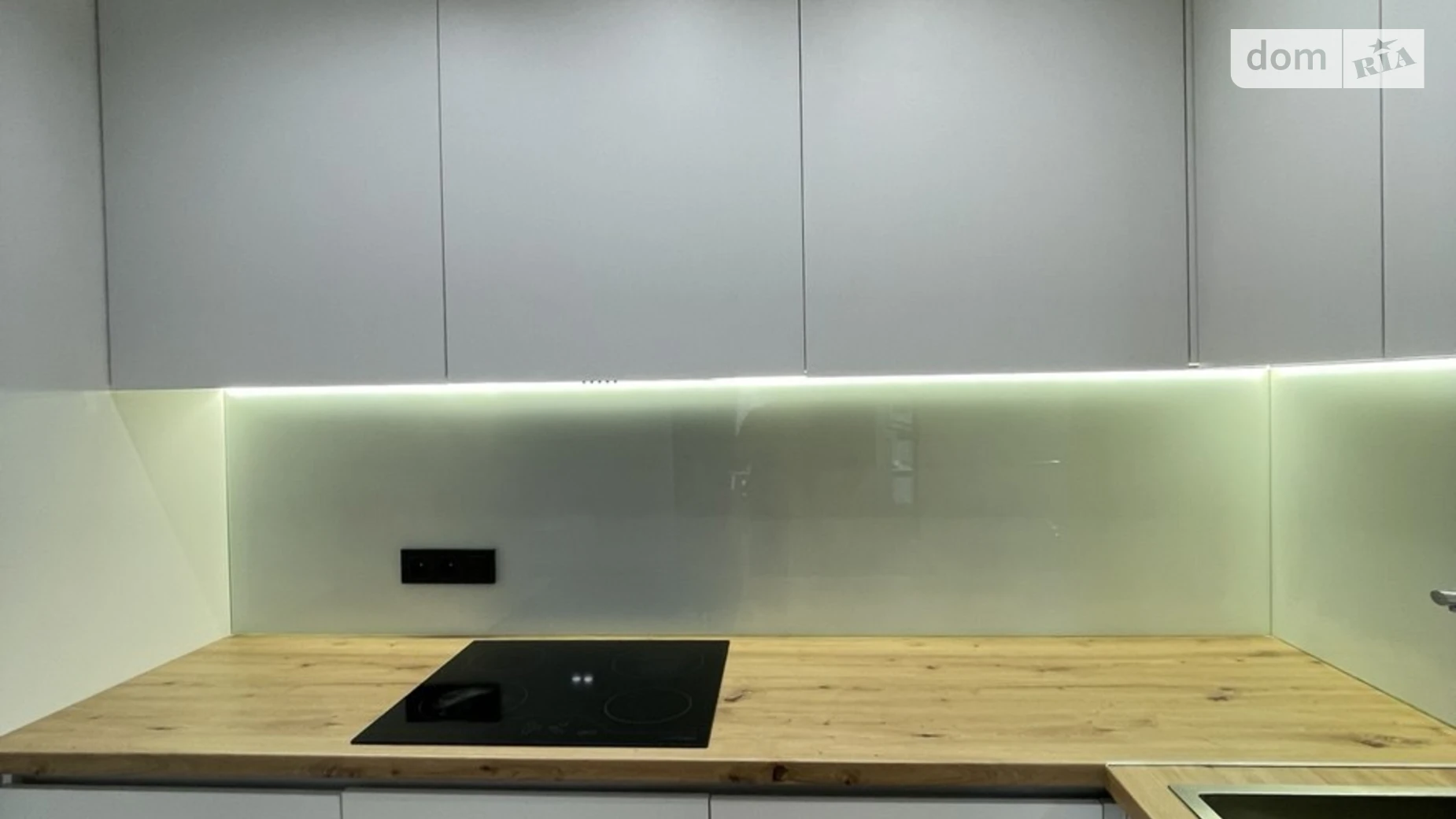 Продается 1-комнатная квартира 45 кв. м в Ровно, ул. Николая Боголюбова, 5А - фото 5