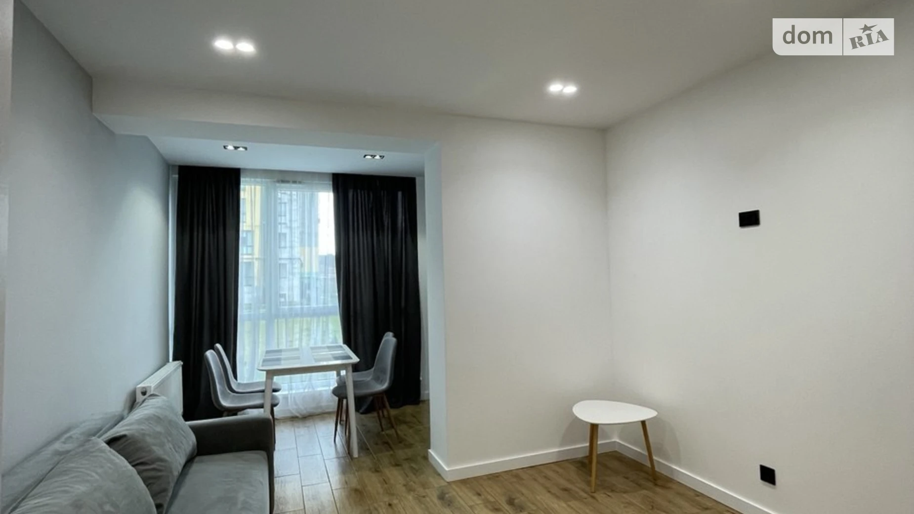 Продается 1-комнатная квартира 45 кв. м в Ровно, ул. Николая Боголюбова, 5А - фото 2