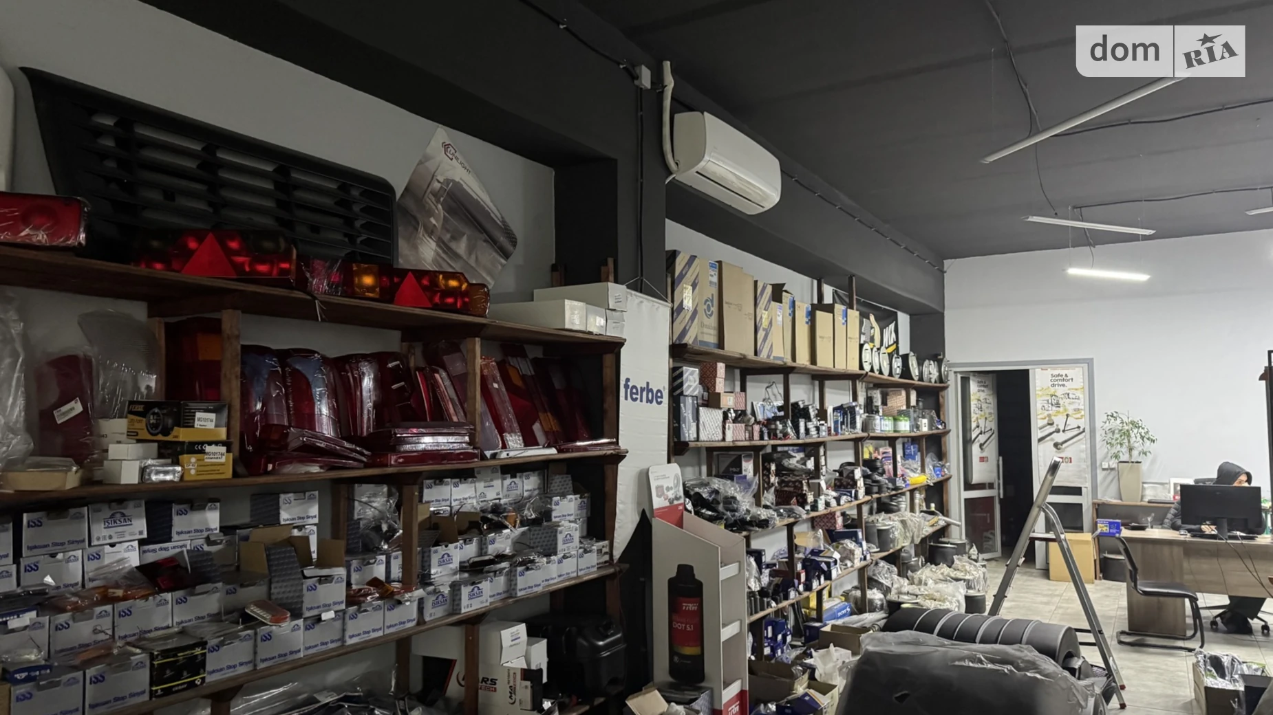 Сдается в аренду помещения свободного назначения 173.4 кв. м в 1-этажном здании, цена: 60690 грн - фото 4