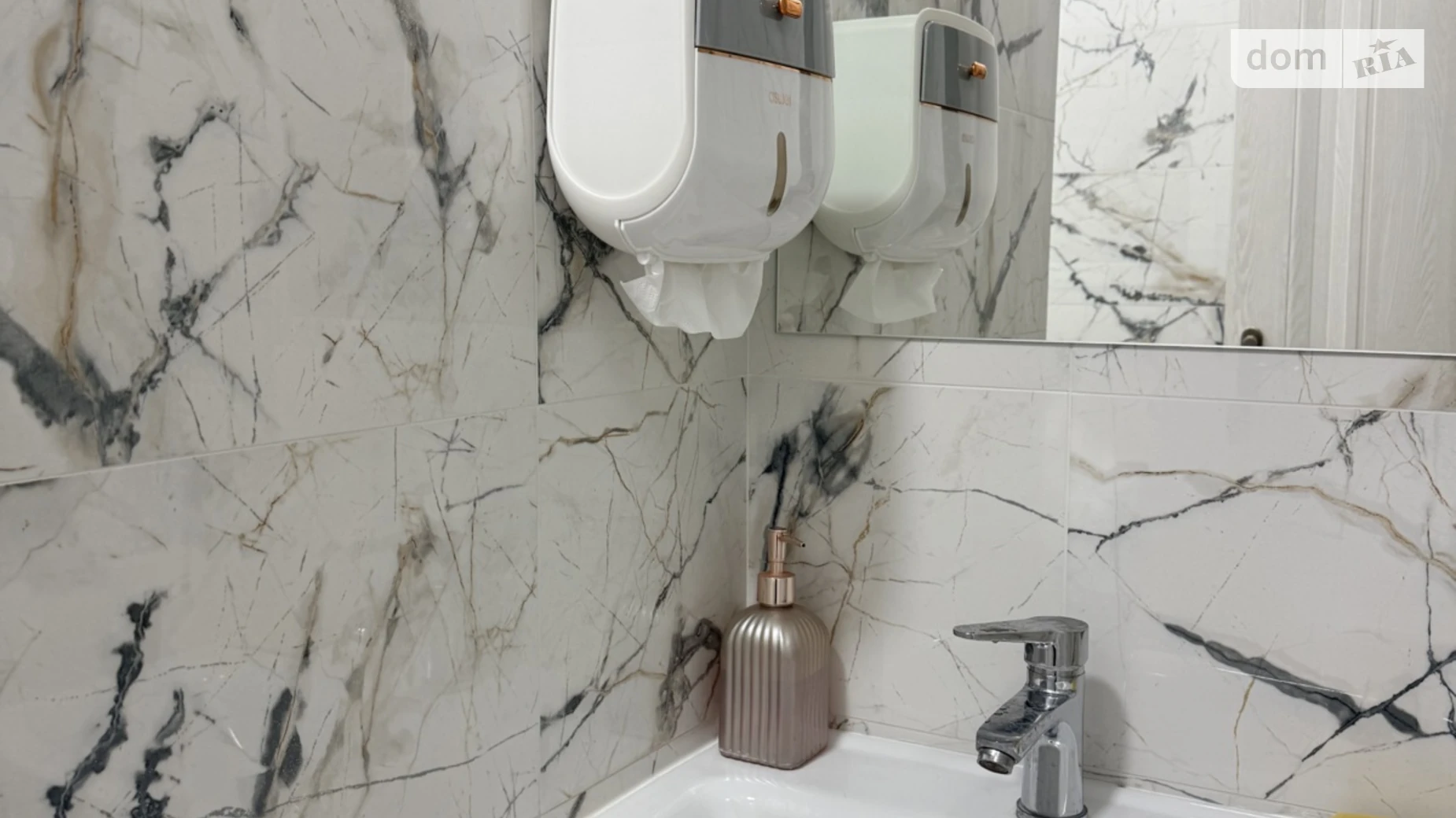 Сдается в аренду офис 13 кв. м в бизнес-центре, цена: 3250 грн - фото 4