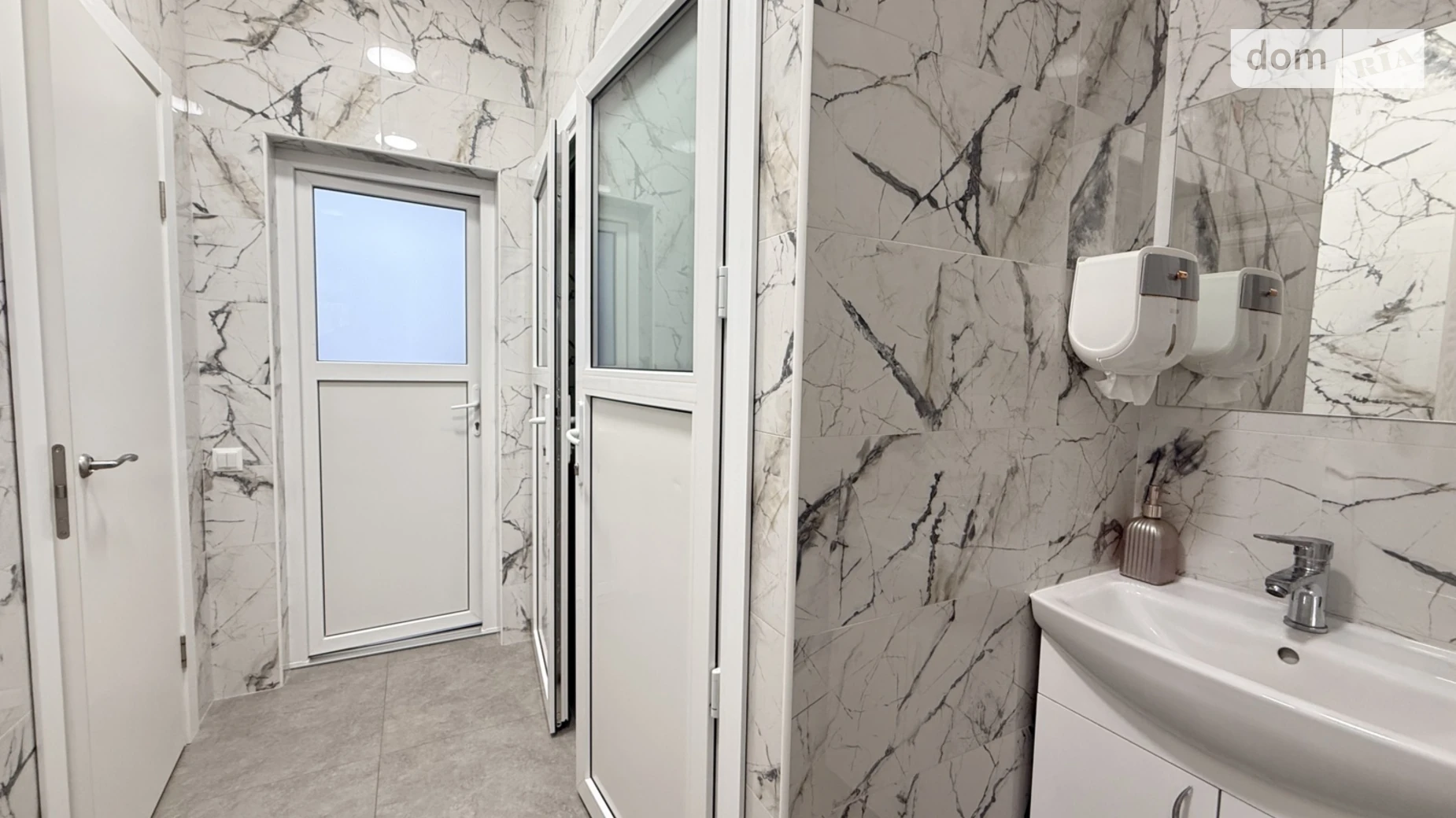 Сдается в аренду офис 13 кв. м в бизнес-центре, цена: 3250 грн - фото 5