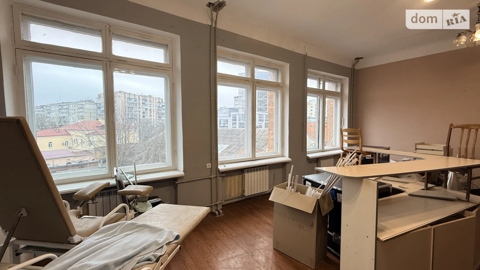 Сдается в аренду офис 42 кв. м в бизнес-центре, цена: 10500 грн - фото 4