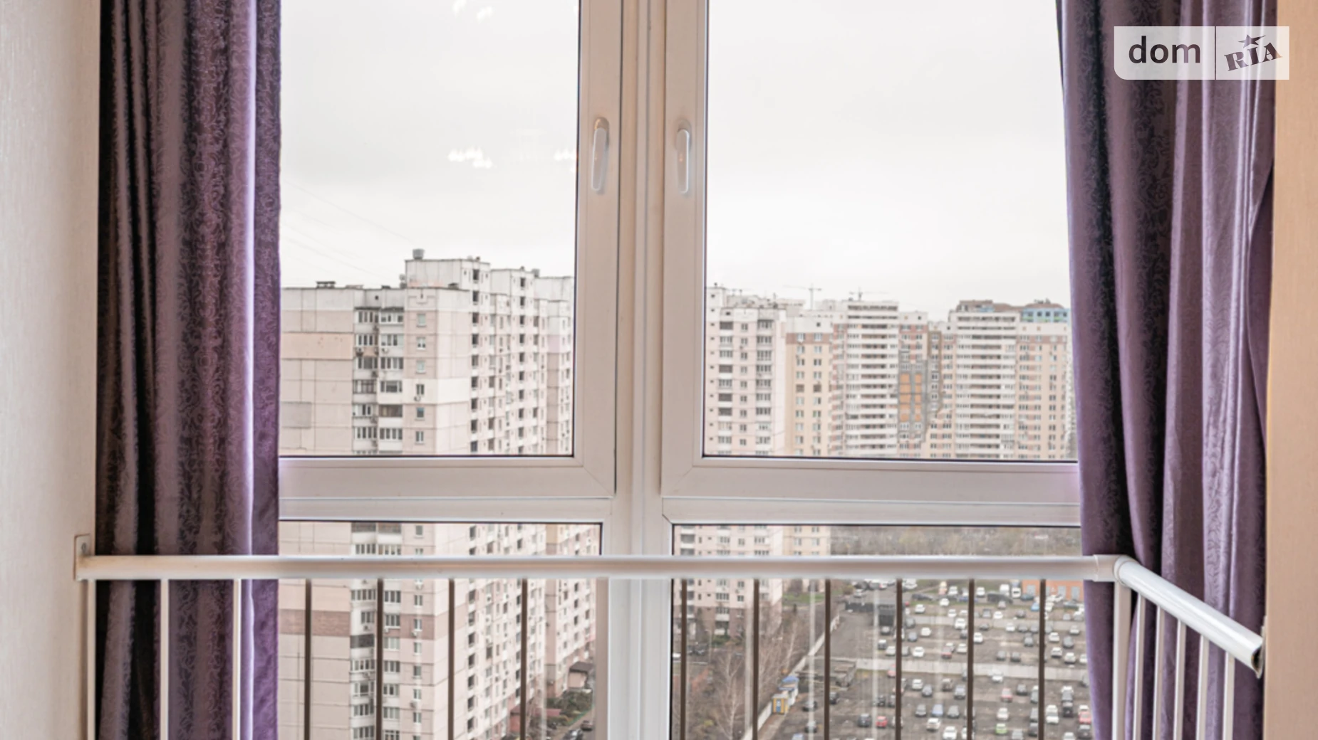 Продается 1-комнатная квартира 50 кв. м в Киеве, ул. Драгоманова, 2Б - фото 3