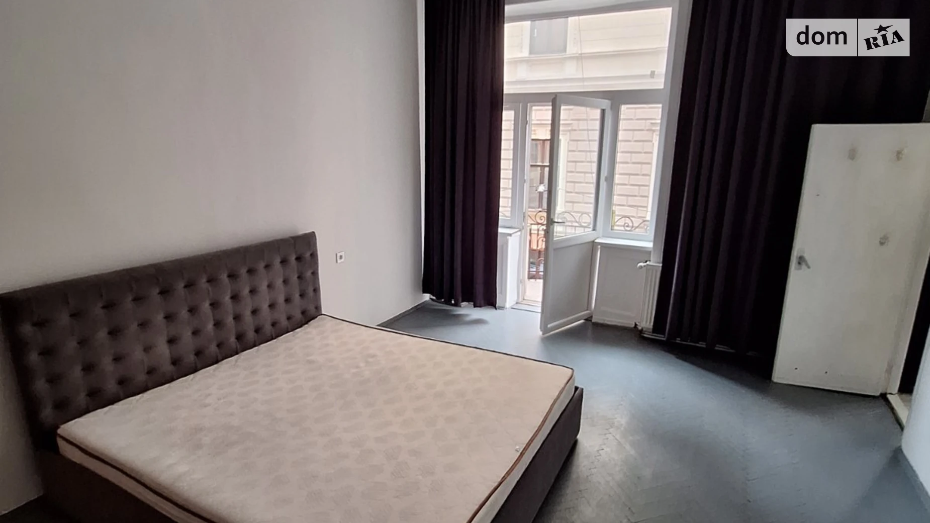 Продается 4-комнатная квартира 120 кв. м в Черновцах, ул. Доброго Александра, 7 - фото 2