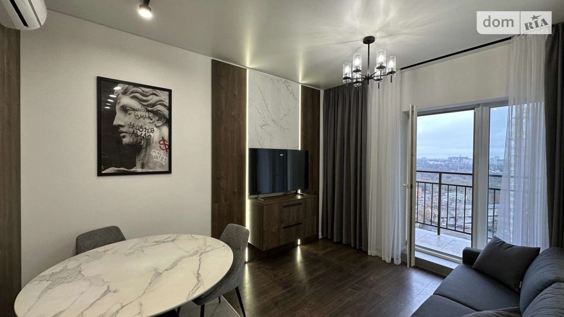 Продается 1-комнатная квартира 43 кв. м в Одессе, ул. Краснова, 3 корпус 60 - фото 2