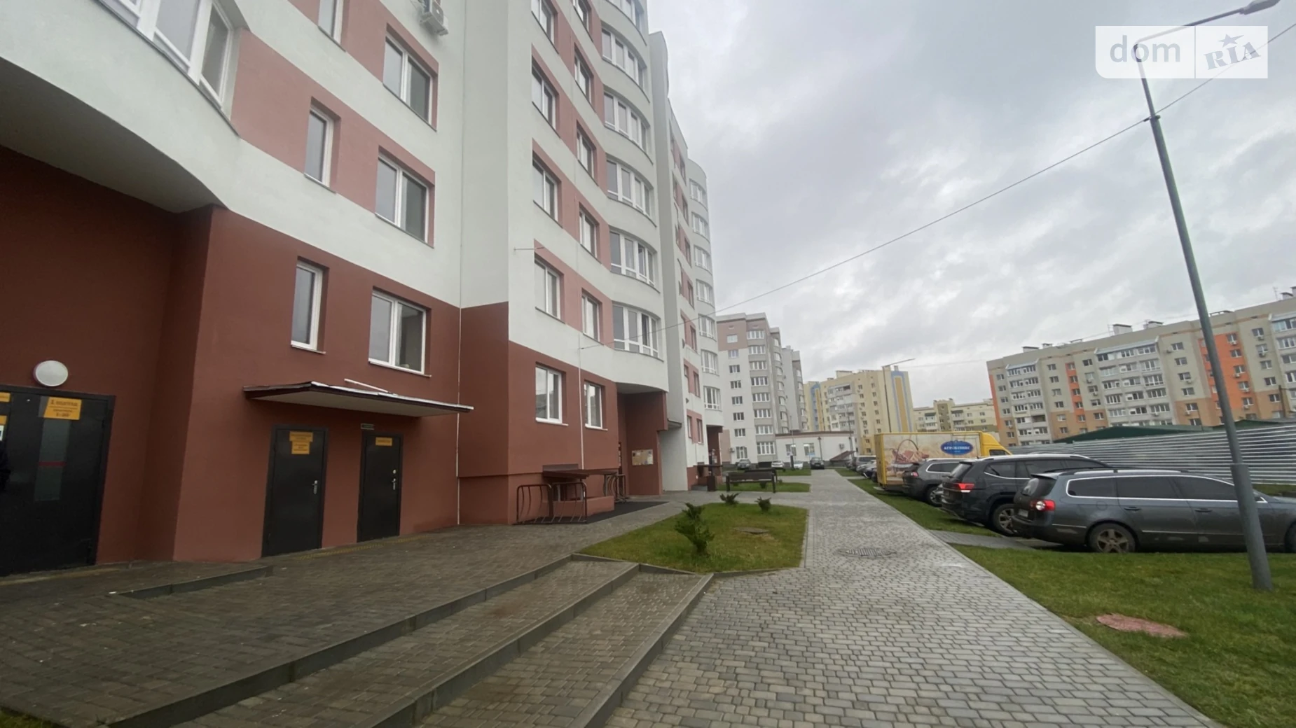 Продается 1-комнатная квартира 45 кв. м в Виннице, ул. Андрея Шептицкого, 8 - фото 2