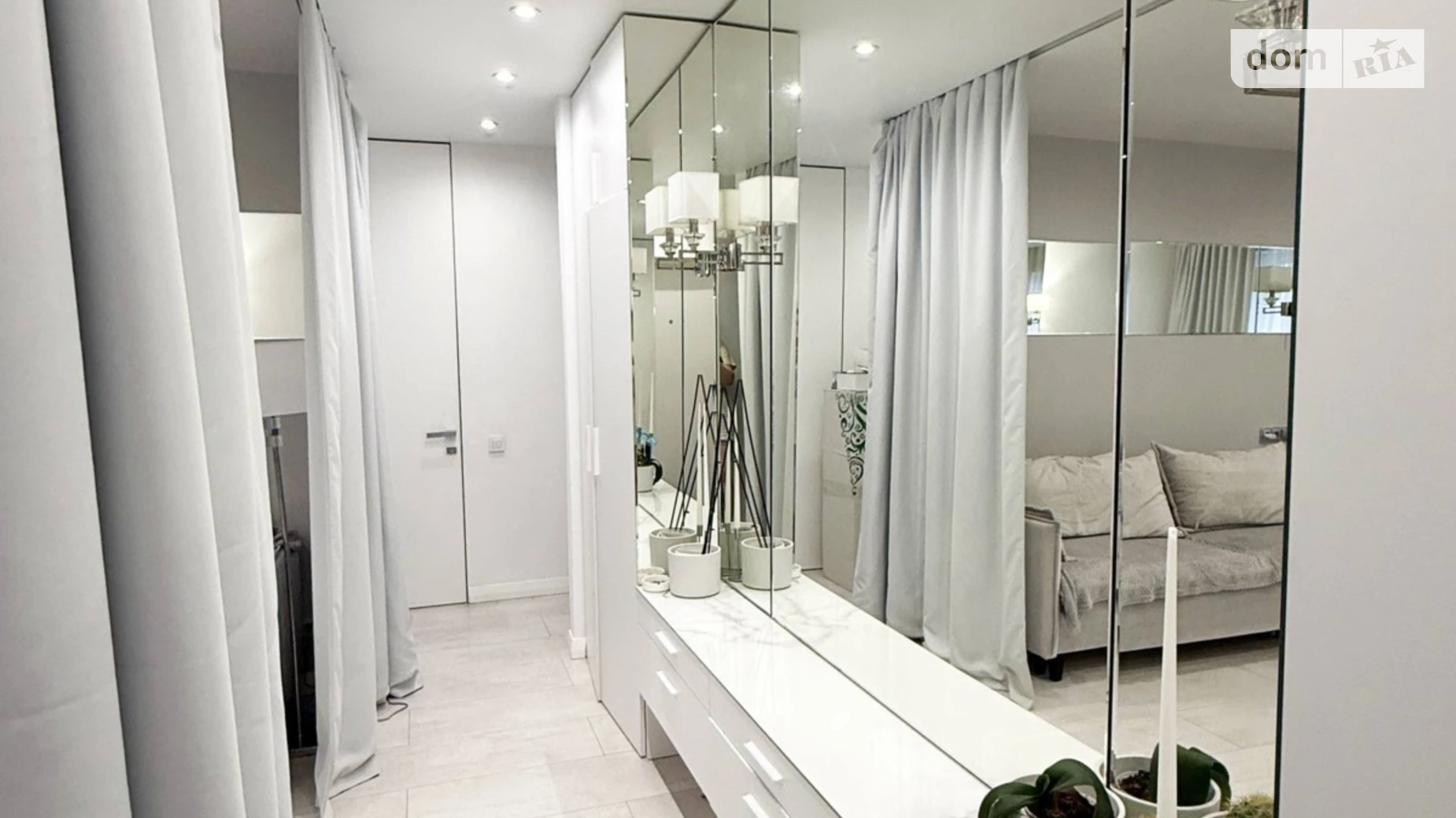 Продается 3-комнатная квартира 63.2 кв. м в, цена: 78000 $ - фото 2