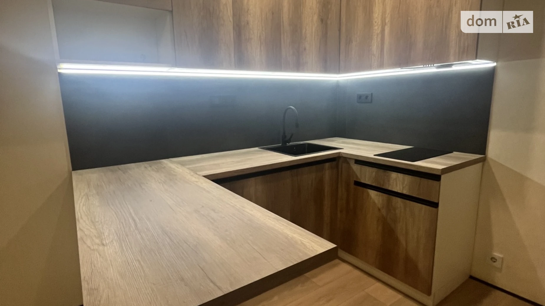 Продається 1-кімнатна квартира 28 кв. м у Ірпені, вул. Лисенка, 21 - фото 2