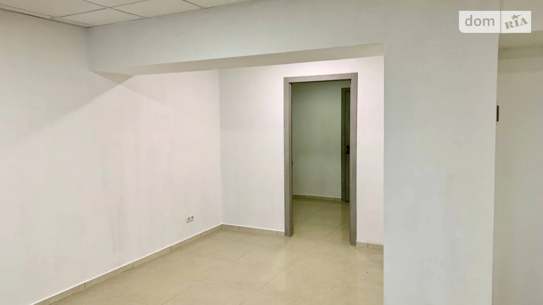 Сдается в аренду офис 52 кв. м в бизнес-центре, цена: 15600 грн - фото 2