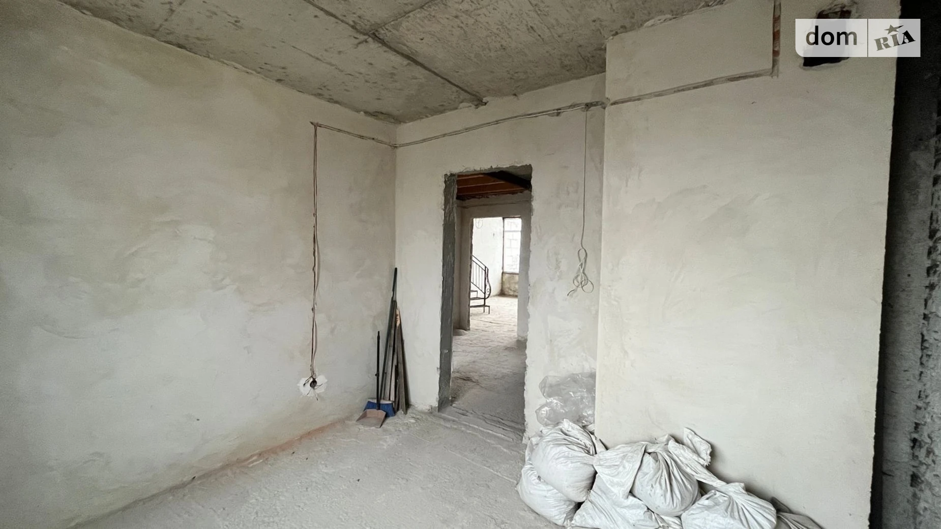 Продается 4-комнатная квартира 119 кв. м в Ивано-Франковске, ул. Довженко А. - фото 4