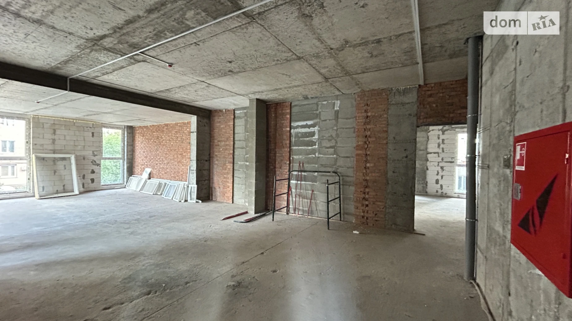 Сдается в аренду помещения свободного назначения 200 кв. м в 10-этажном здании, цена: 2000 $ - фото 3