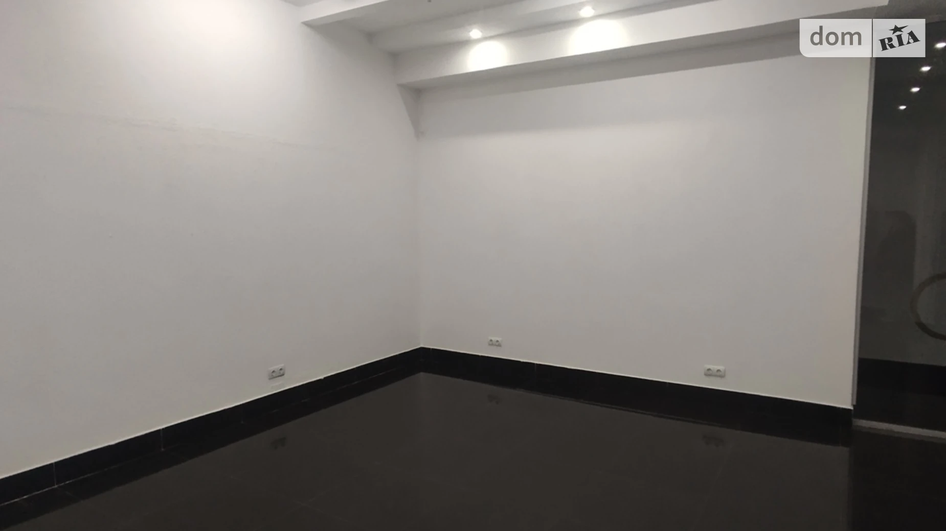 Здається в оренду офіс 28 кв. м в бізнес-центрі, цена: 17360 грн - фото 4