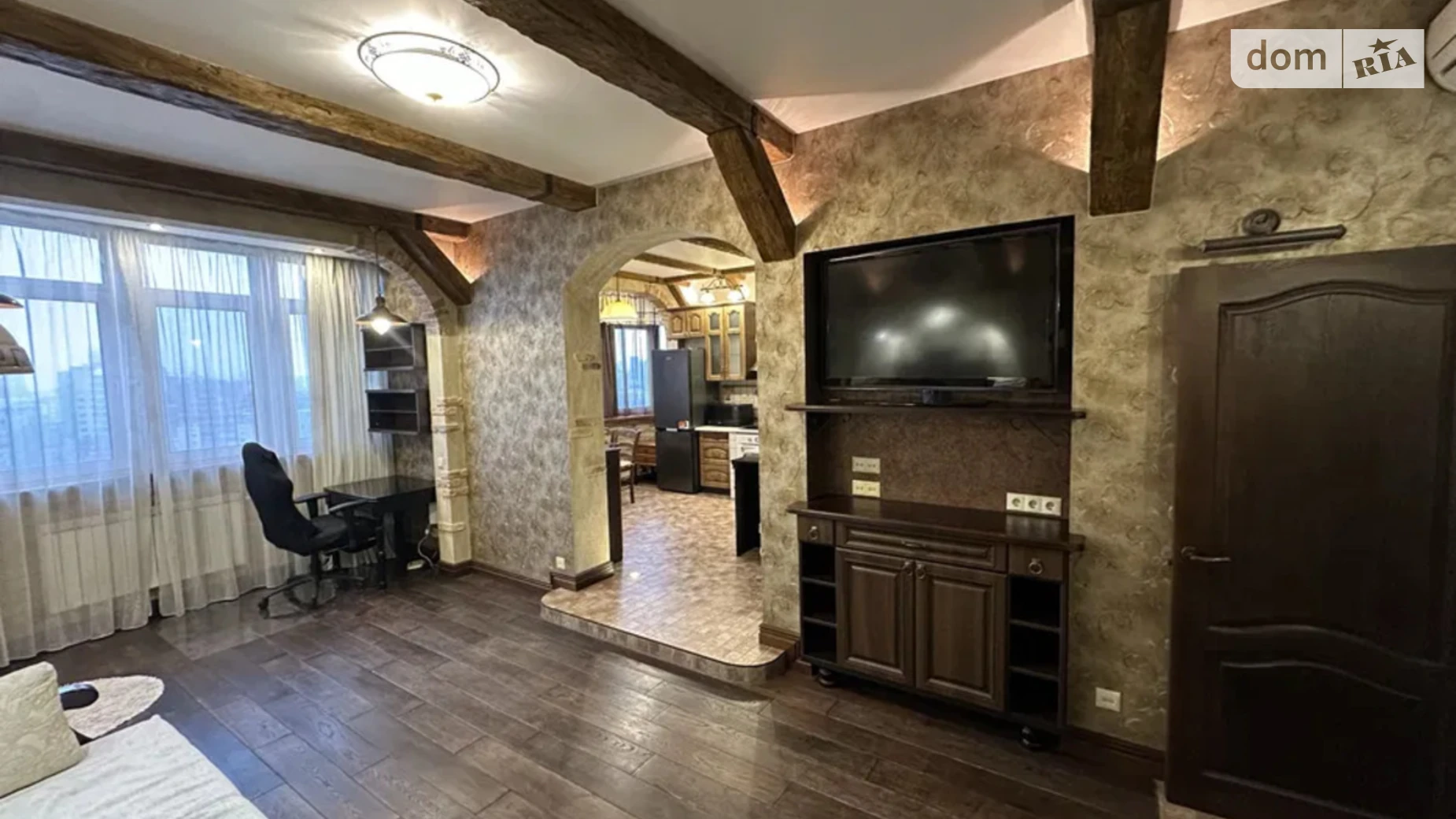 Продается 1-комнатная квартира 46 кв. м в Киеве, ул. Дмитриевская, 80 - фото 4