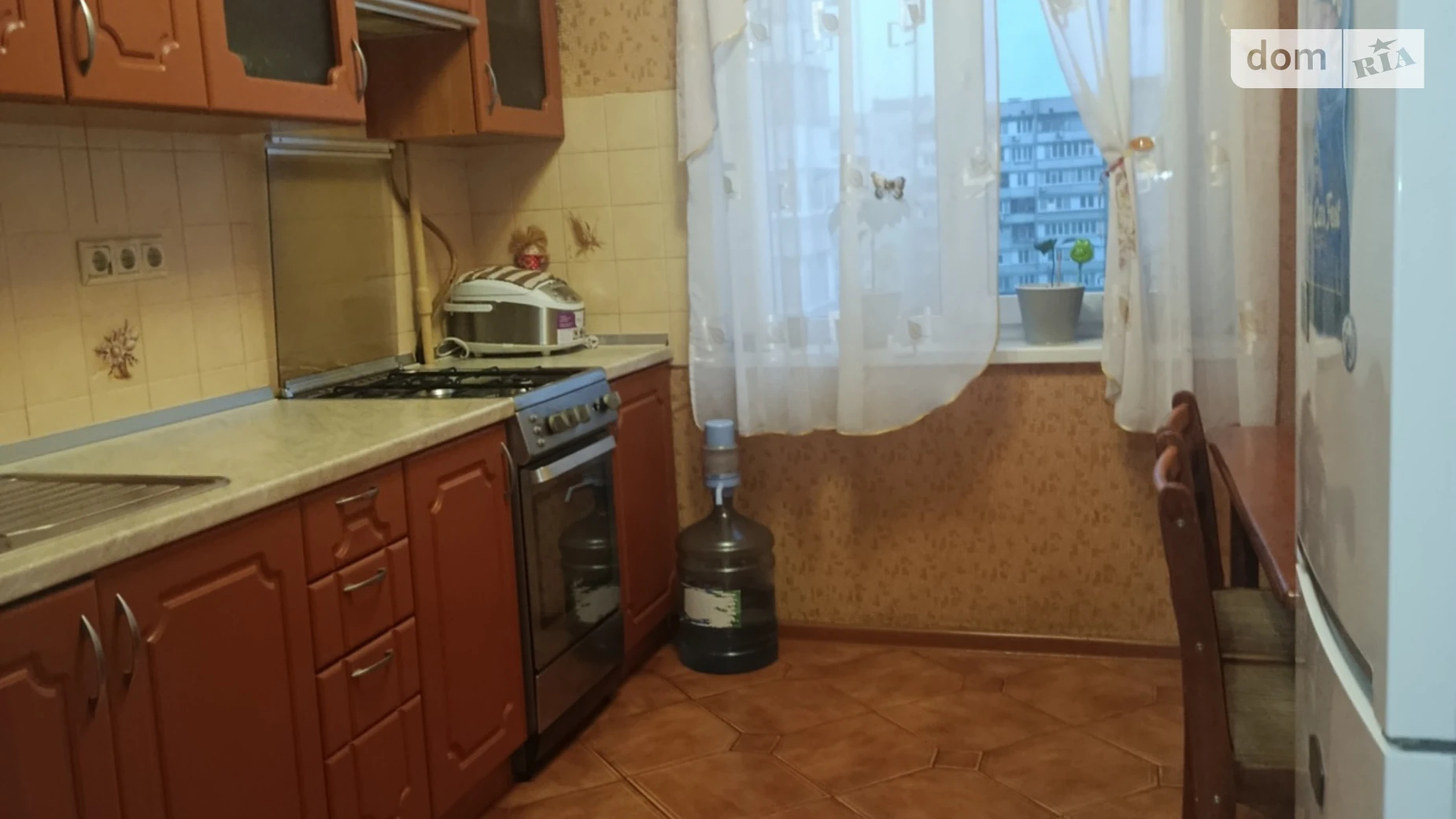 Продается 3-комнатная квартира 72.8 кв. м в Киеве, просп. Владимира Ивасюка, 61 - фото 2